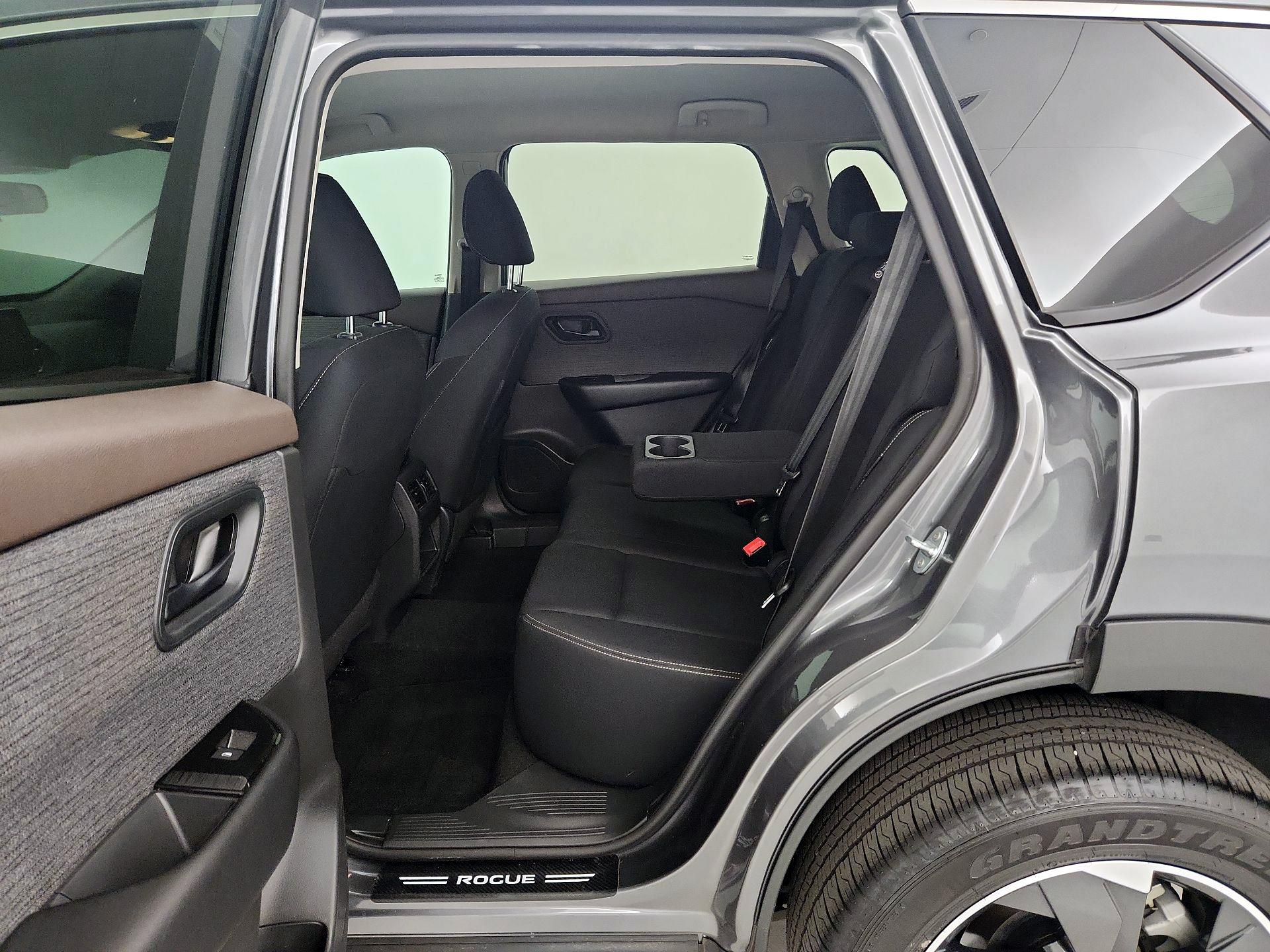 Thumbnail: 2023 Nissan Rogue - 19