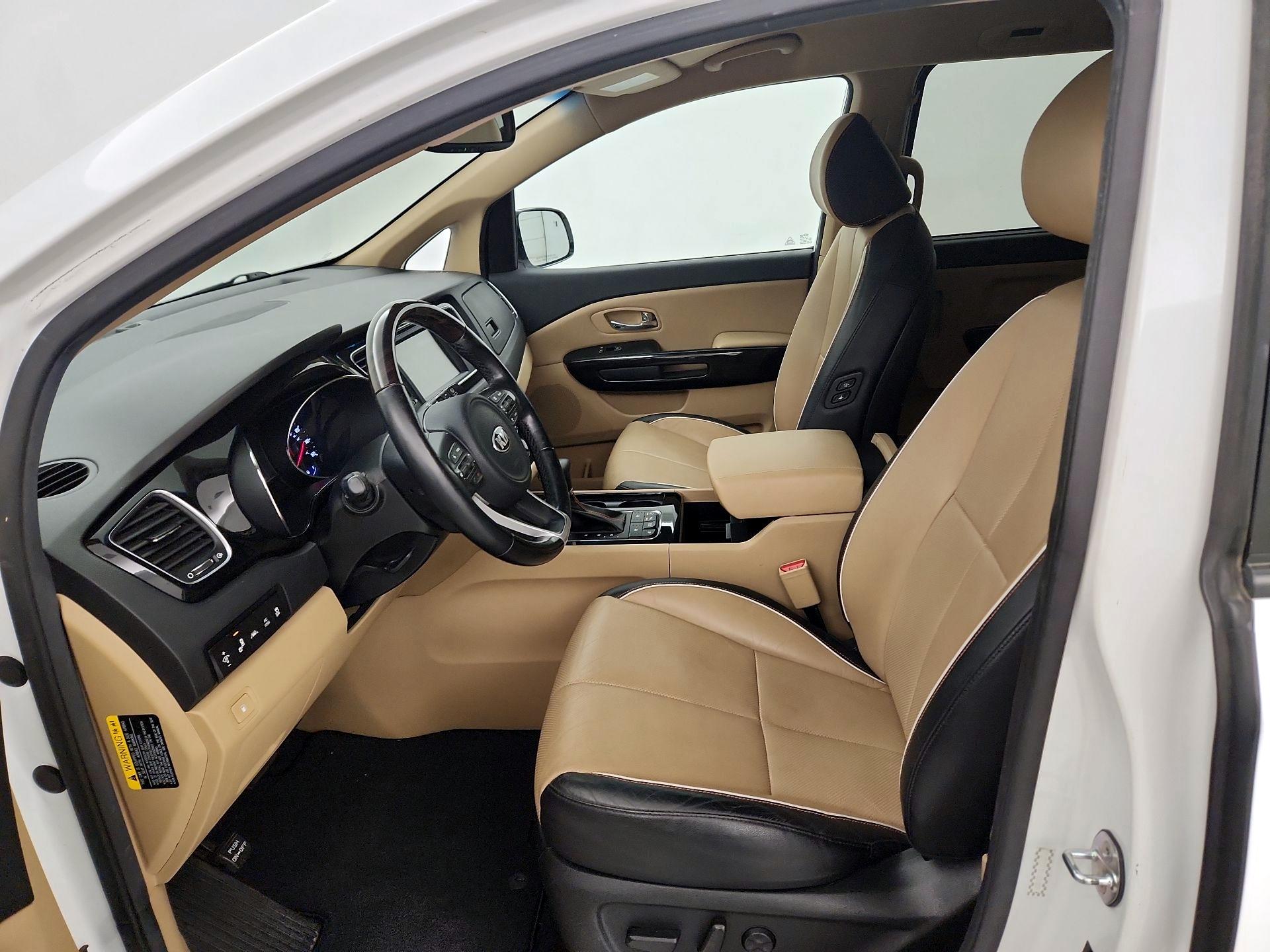 Thumbnail: 2018 Kia Sedona - 11