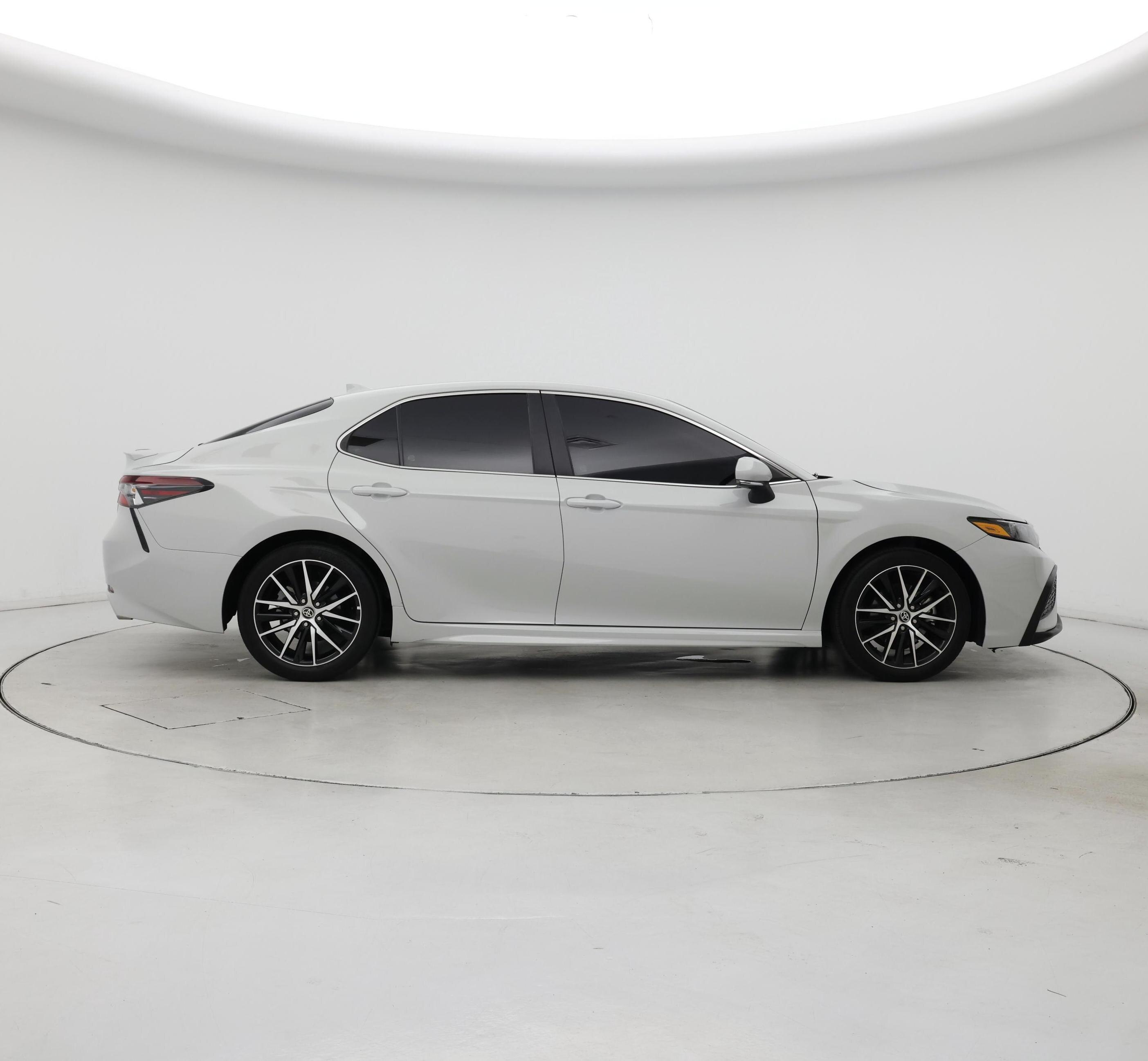 Thumbnail: 2023 Toyota Camry - 7