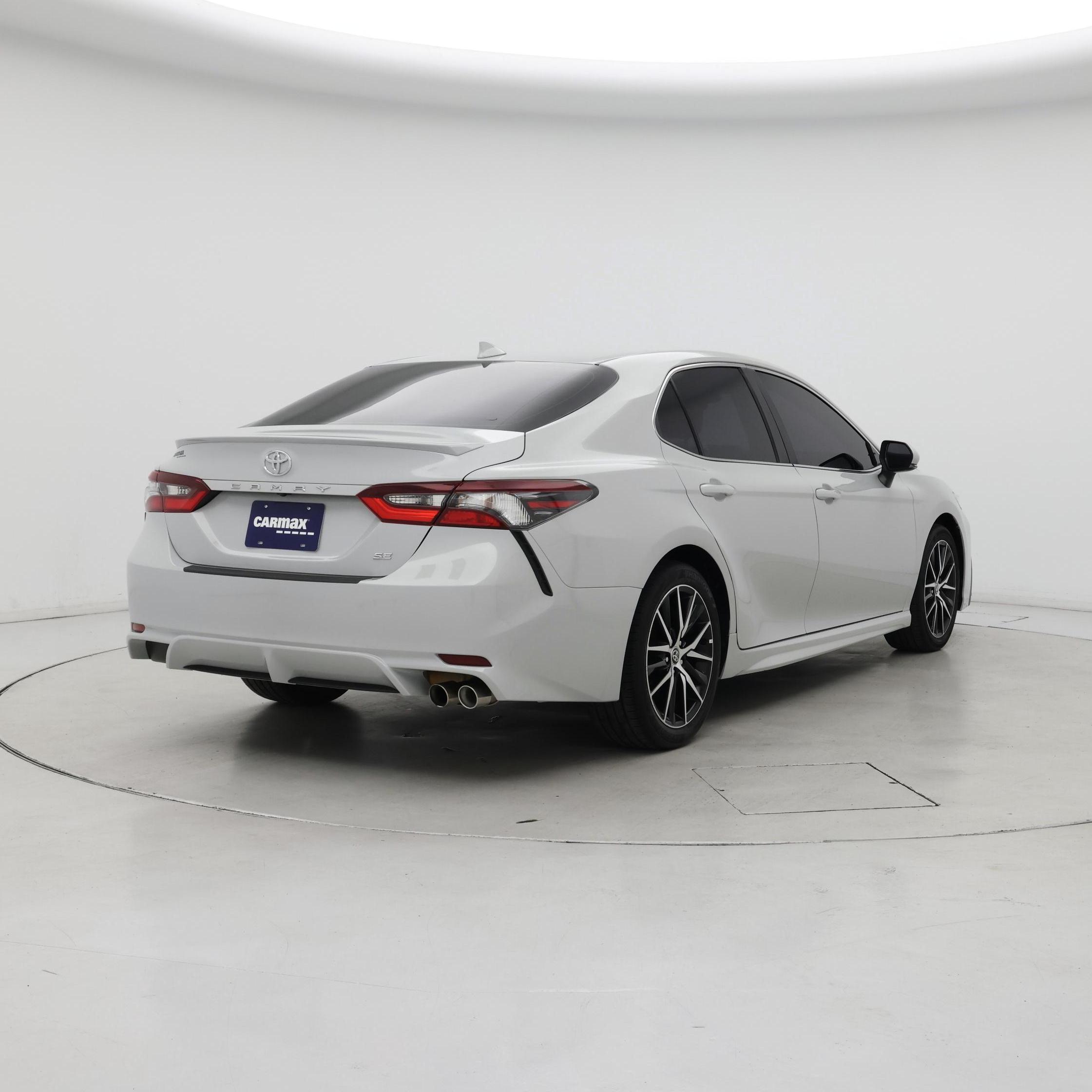 Thumbnail: 2023 Toyota Camry - 8