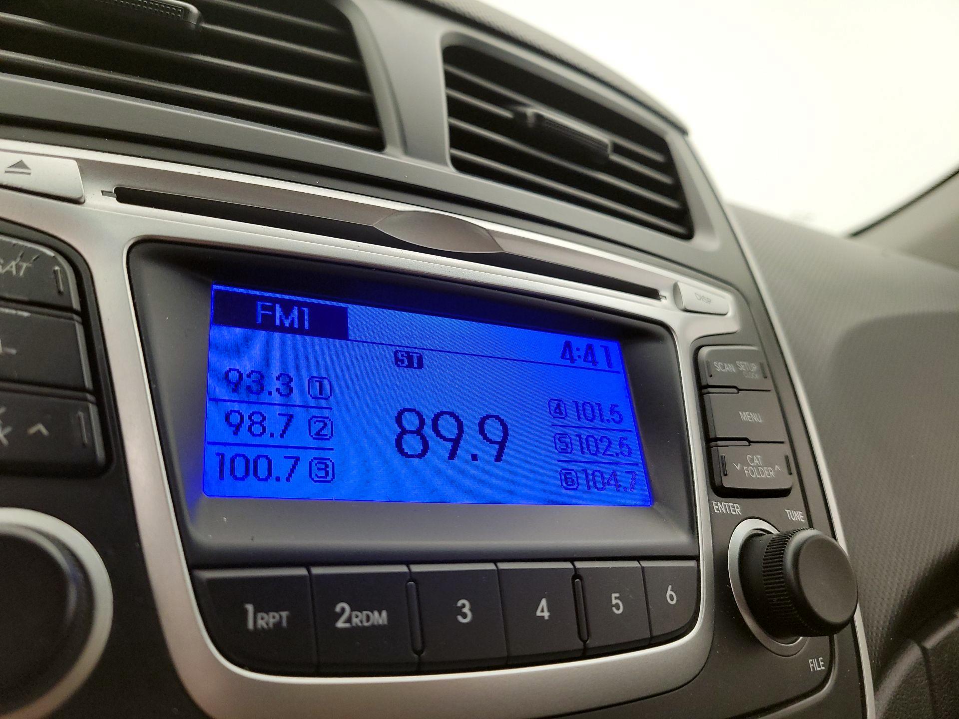 Thumbnail: 2014 Hyundai Accent - 14