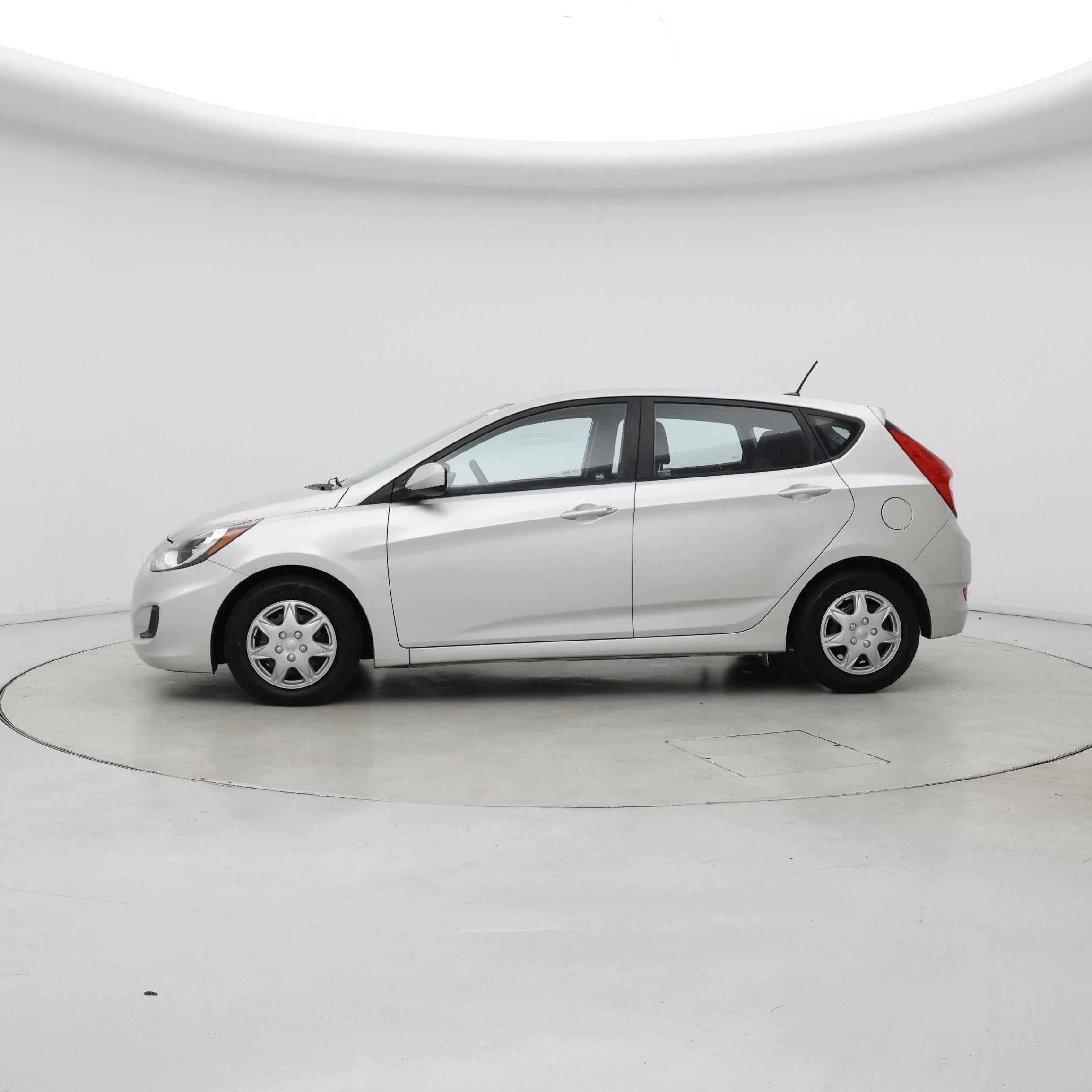 Thumbnail: 2014 Hyundai Accent - 3