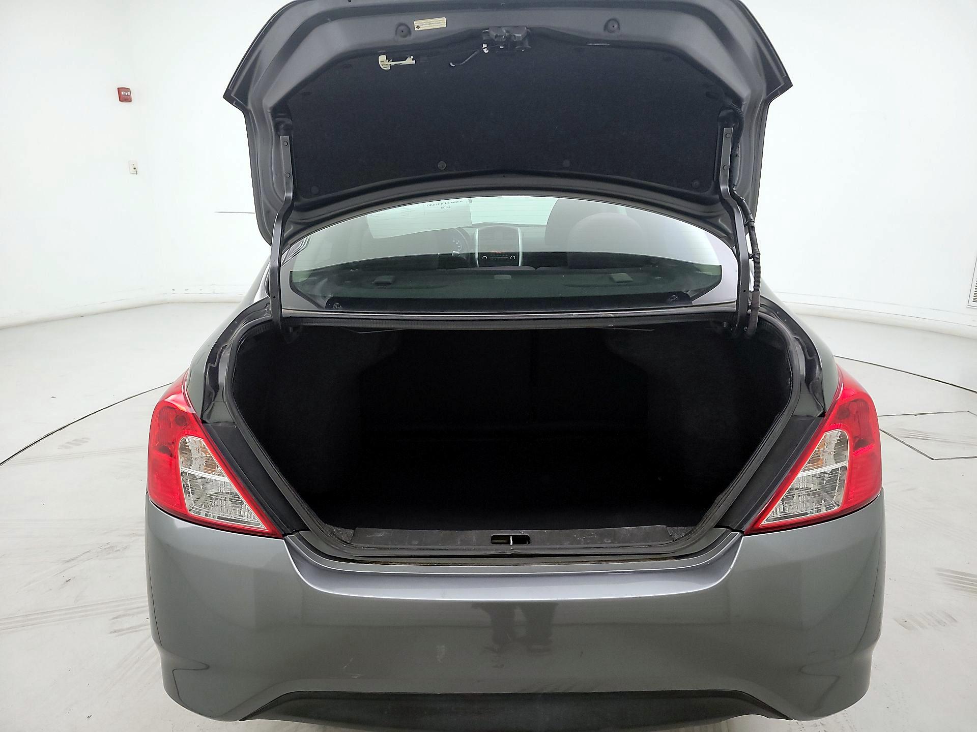 Thumbnail: 2017 Nissan Versa - 19