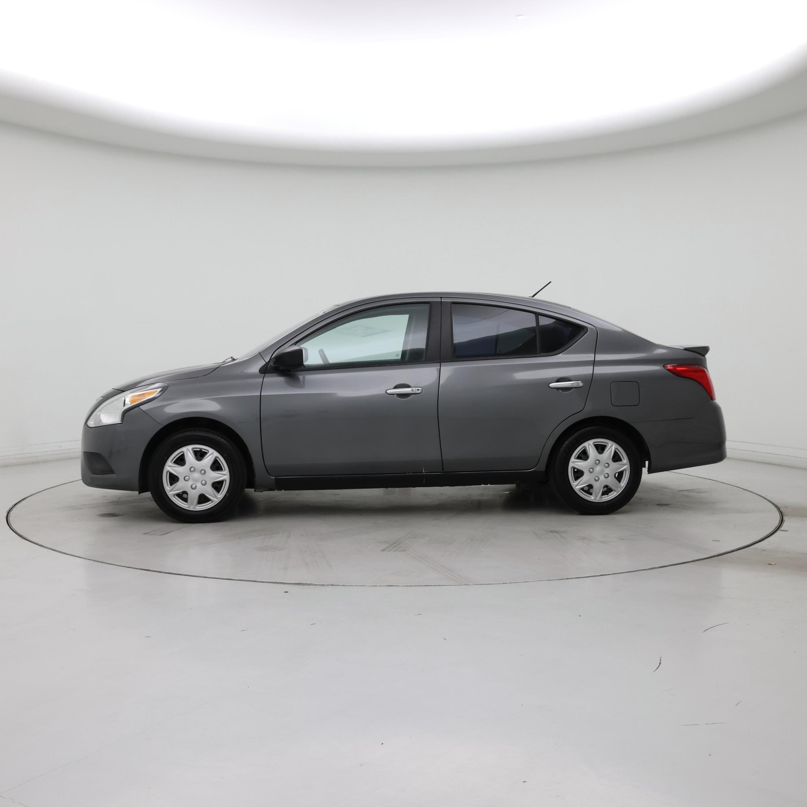 Thumbnail: 2017 Nissan Versa - 3