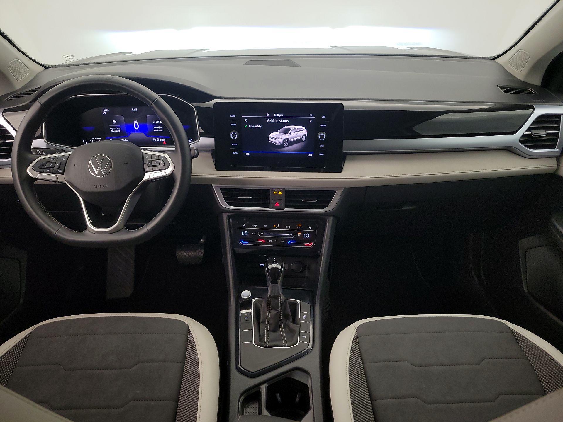 Thumbnail: 2025 Volkswagen Taos - 9