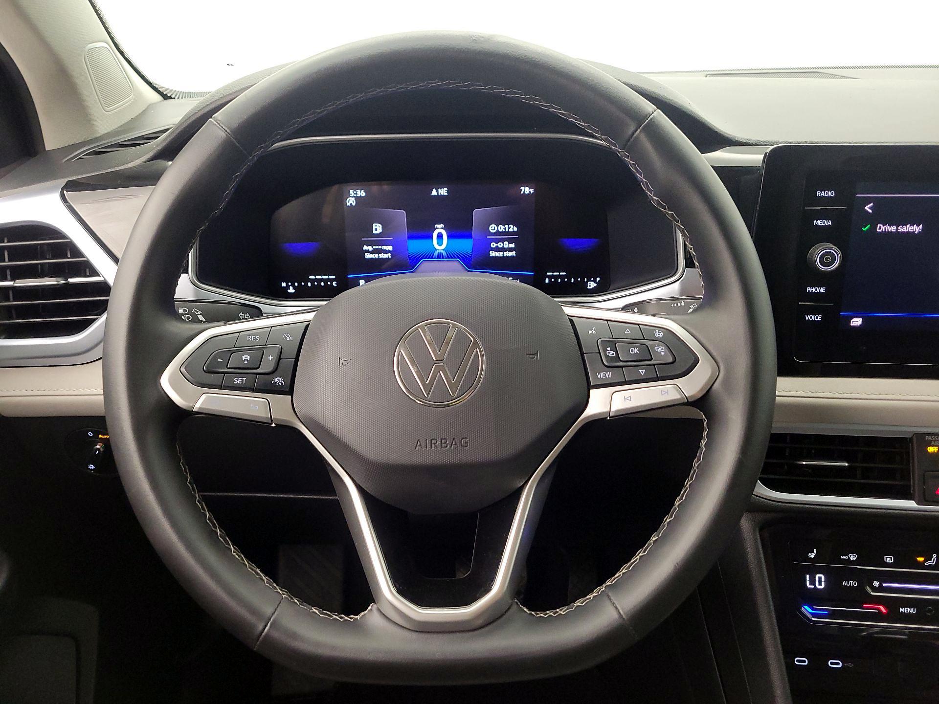 Thumbnail: 2025 Volkswagen Taos - 10
