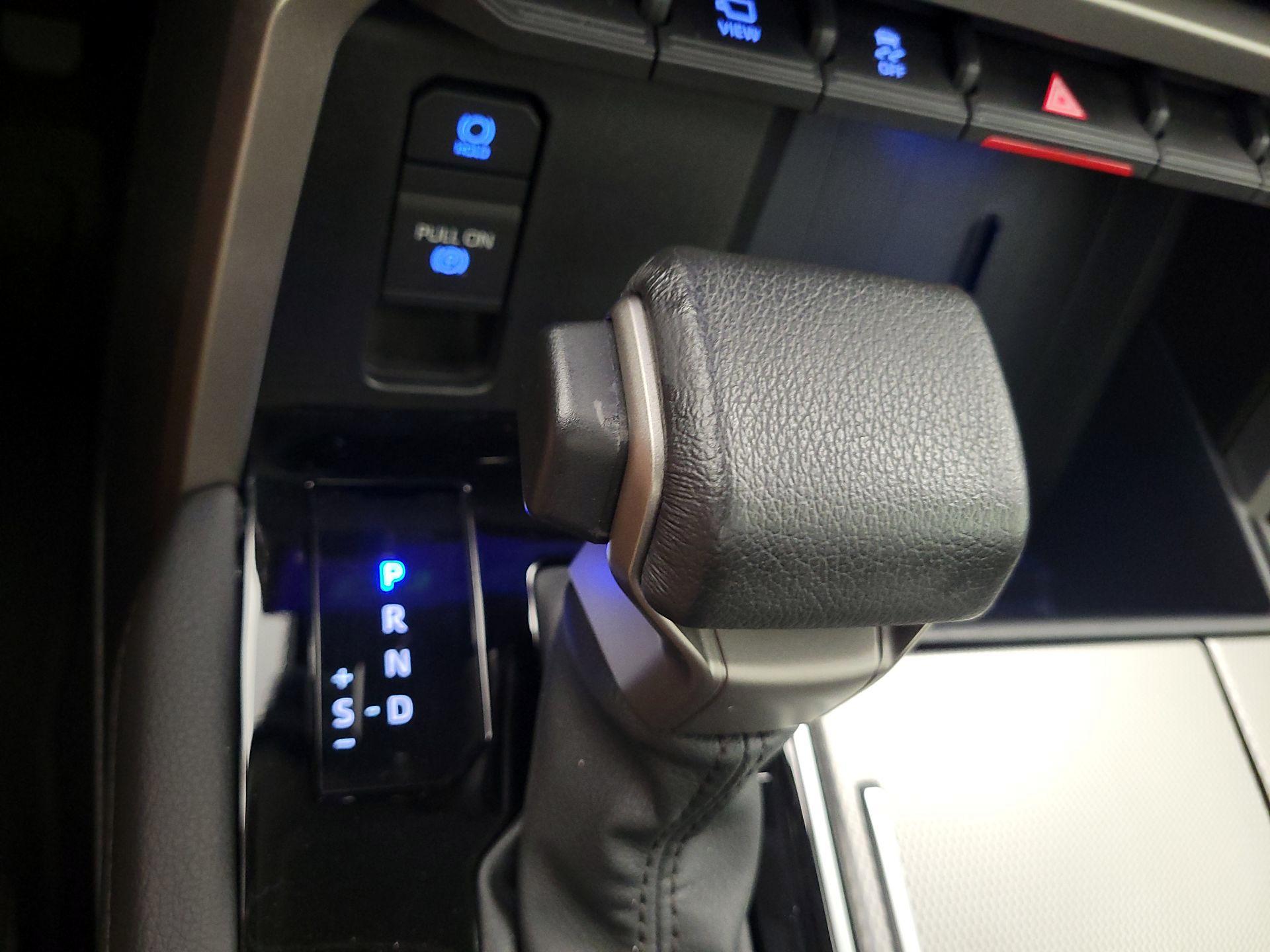 Thumbnail: 2023 Toyota Sequoia - 18