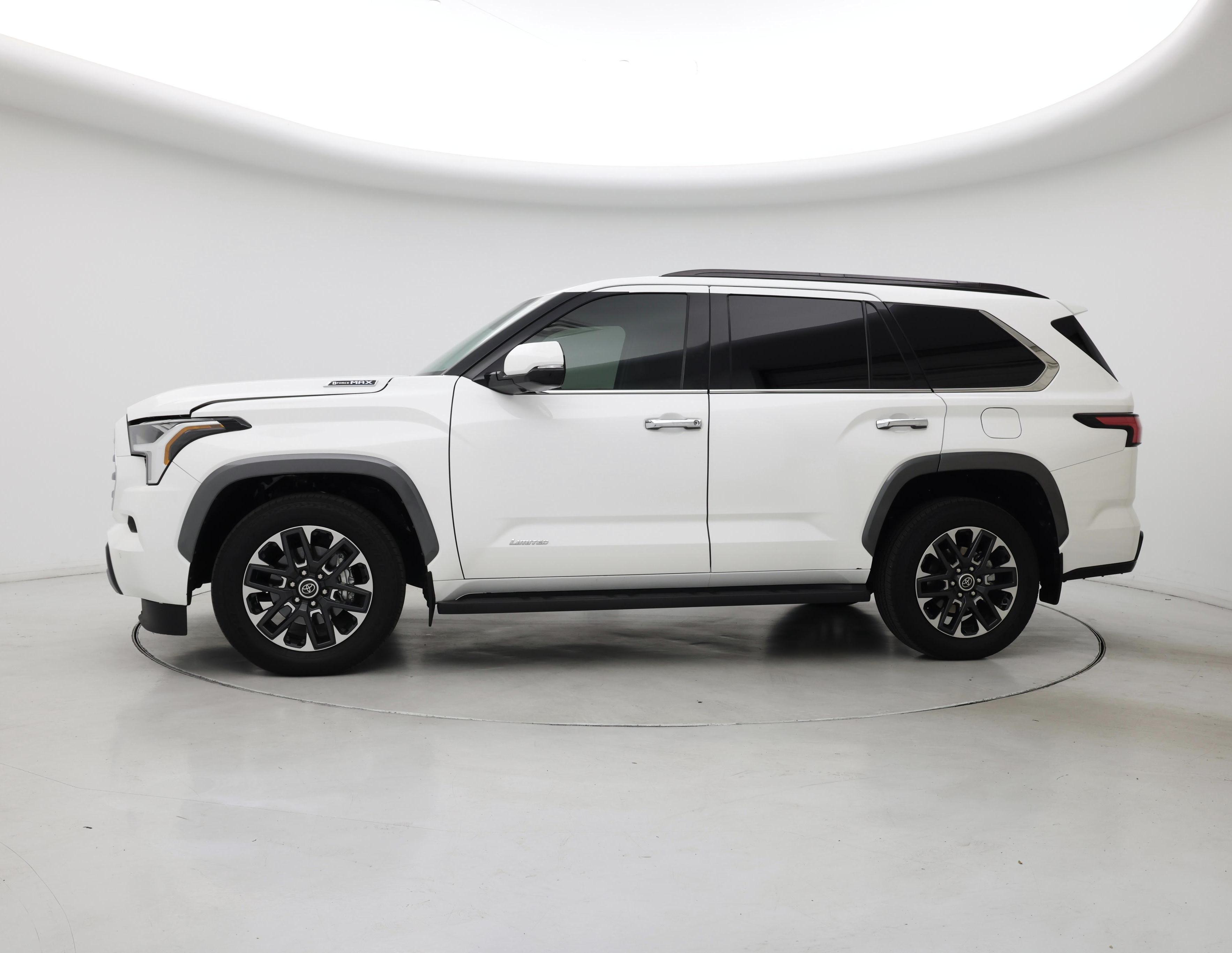 Thumbnail: 2023 Toyota Sequoia - 3