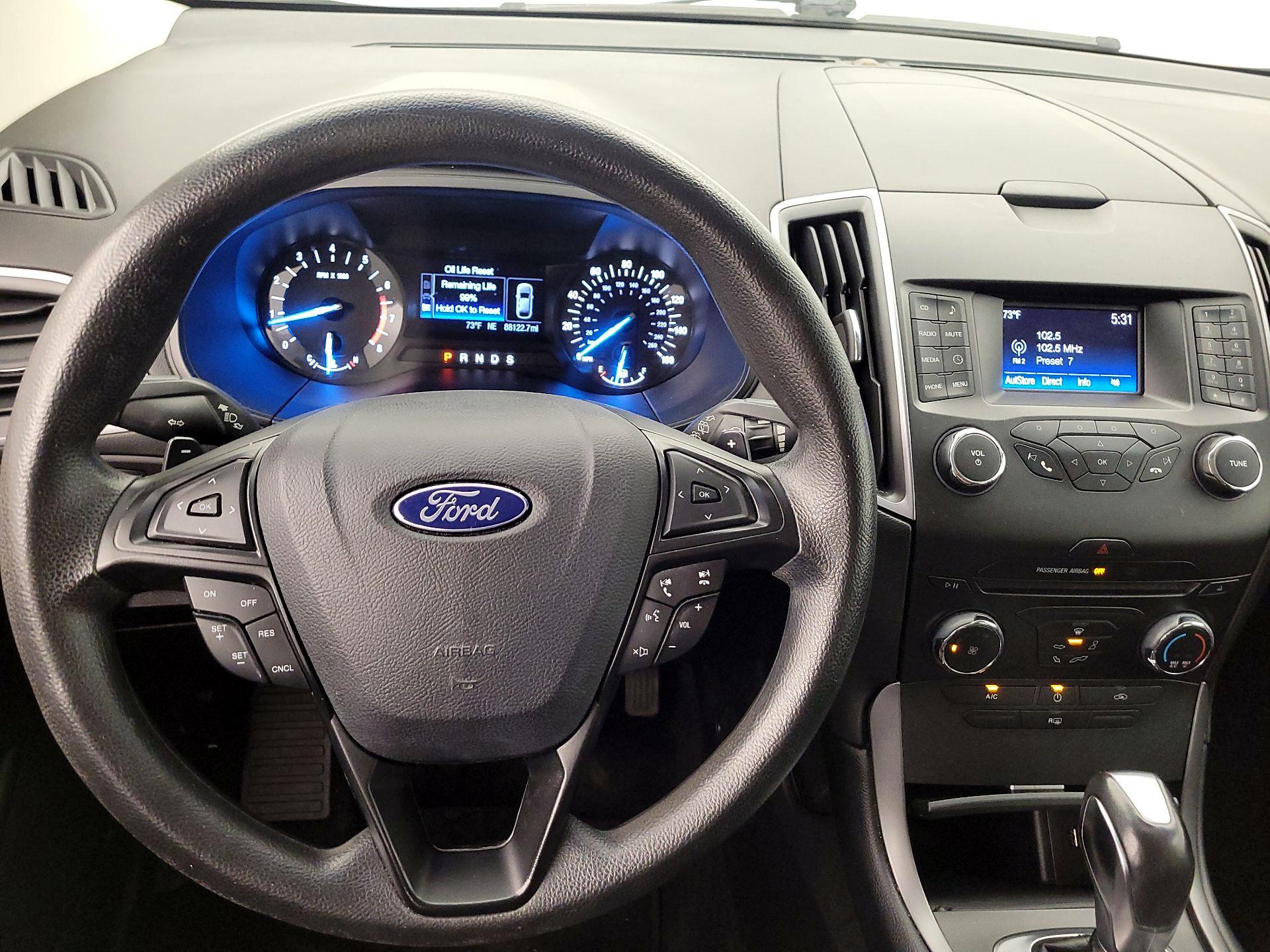 Thumbnail: 2016 Ford Edge - 10