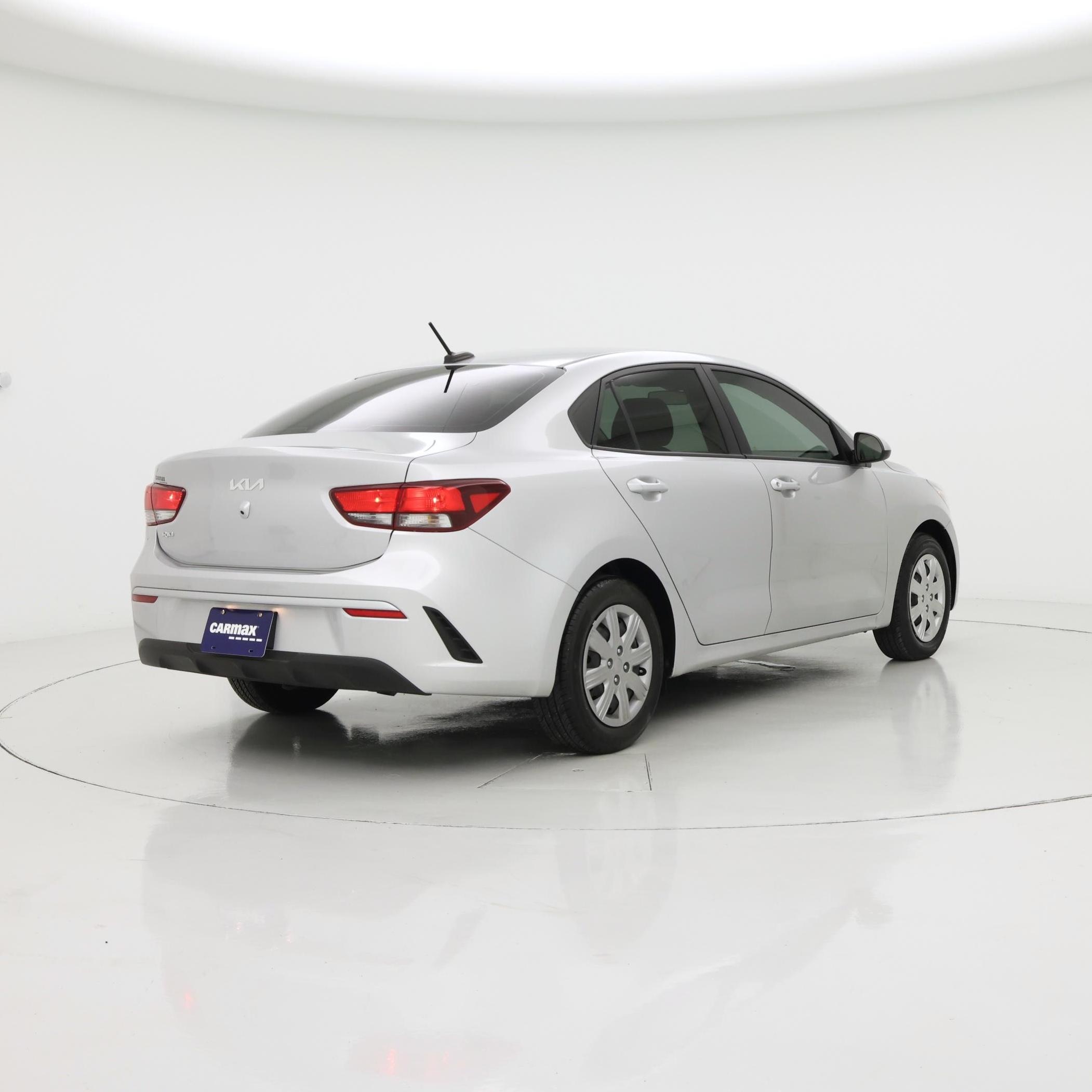 Thumbnail: 2022 Kia Rio - 8