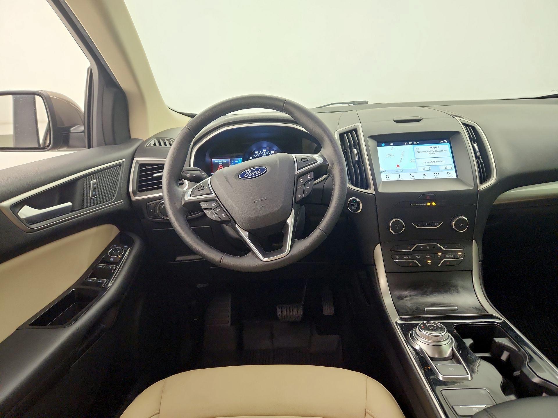 Thumbnail: 2019 Ford Edge - 10