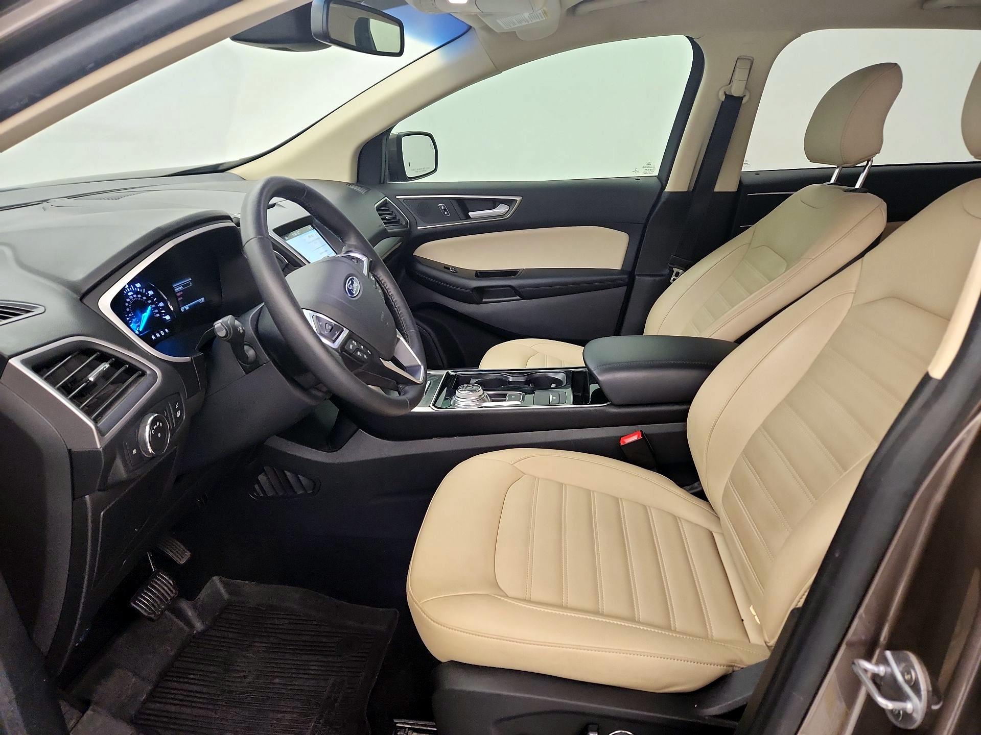 Thumbnail: 2019 Ford Edge - 11