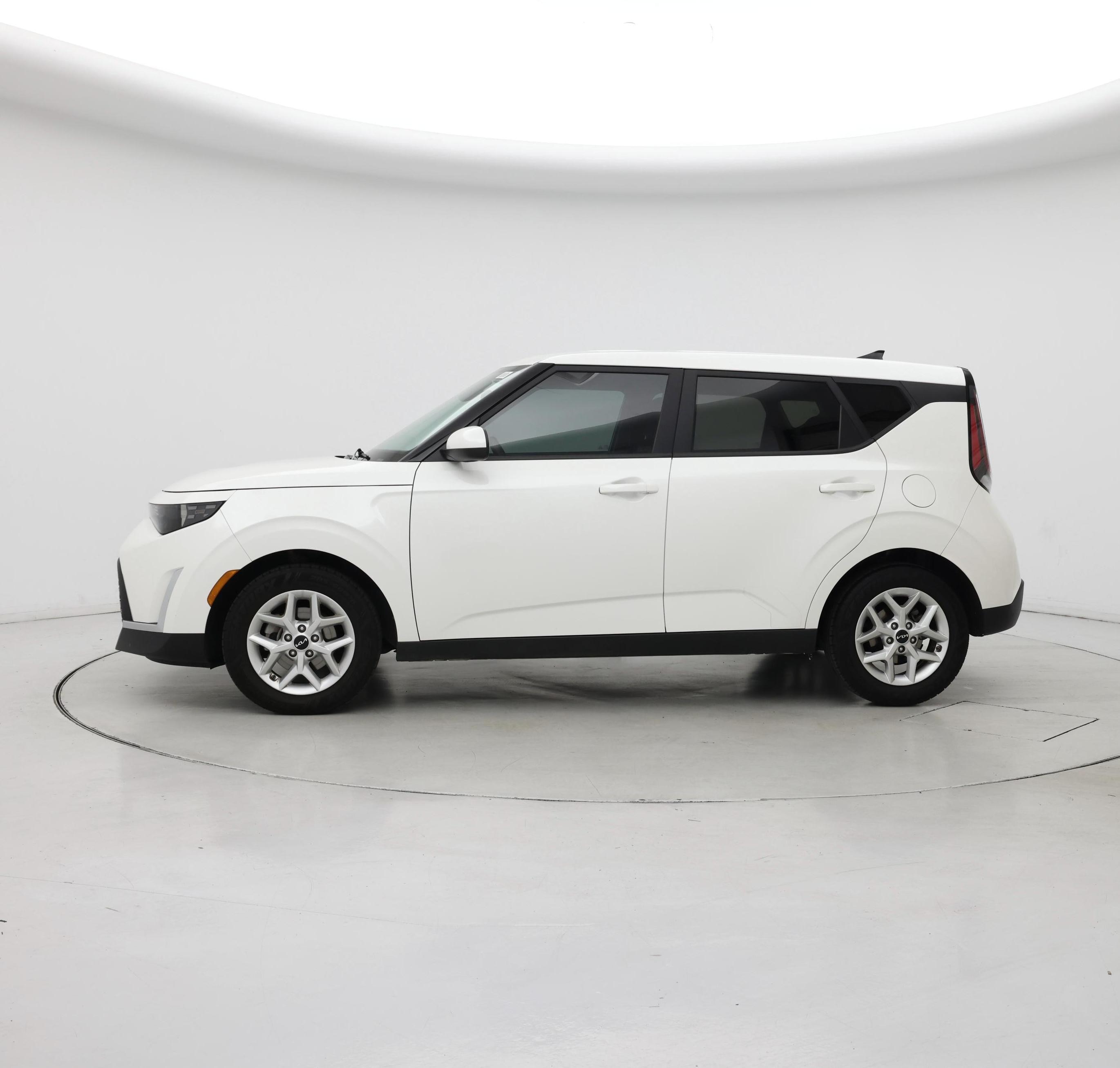 Thumbnail: 2024 Kia Soul - 3