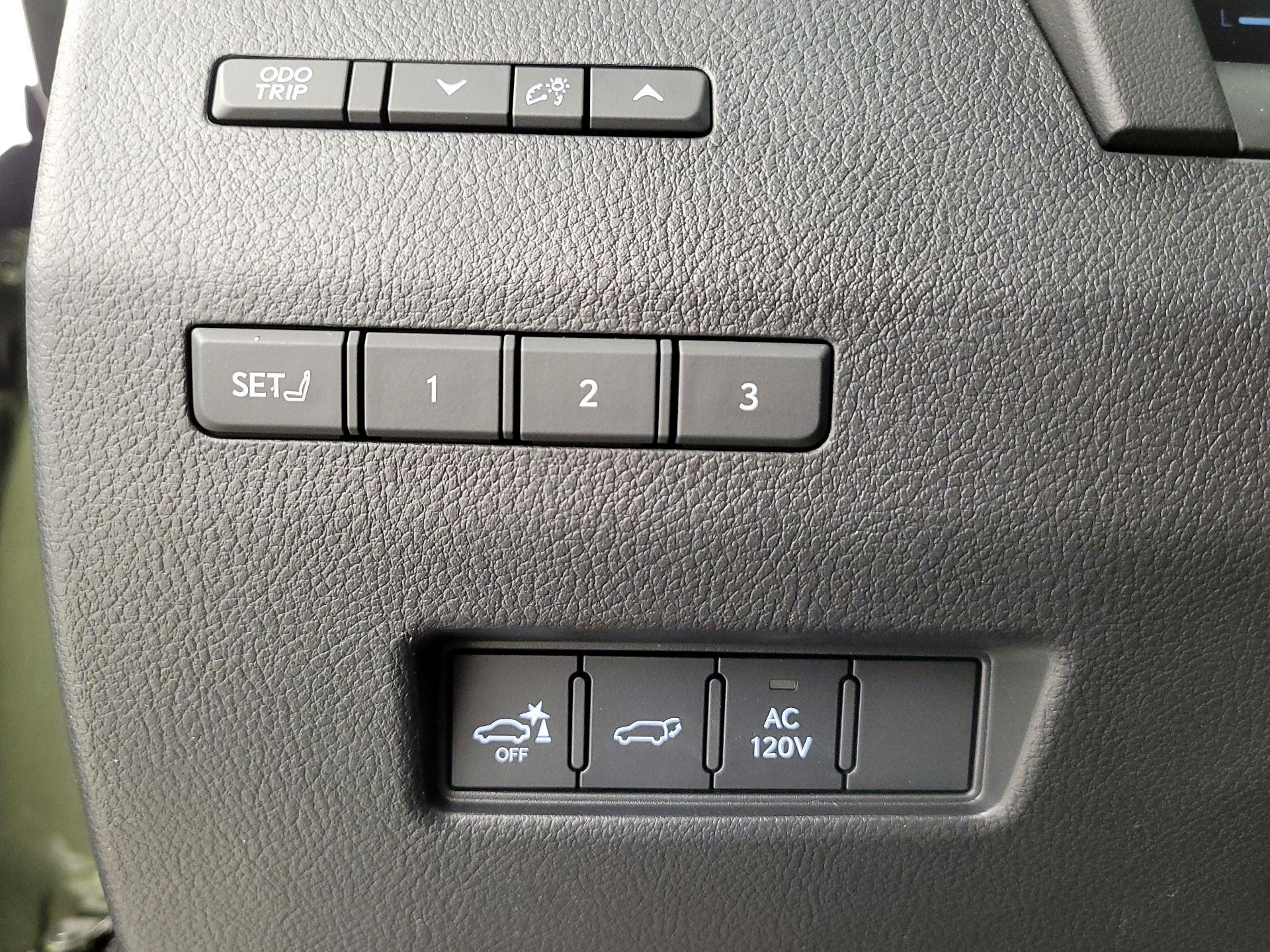 Thumbnail: 2024 Lexus GX - 13