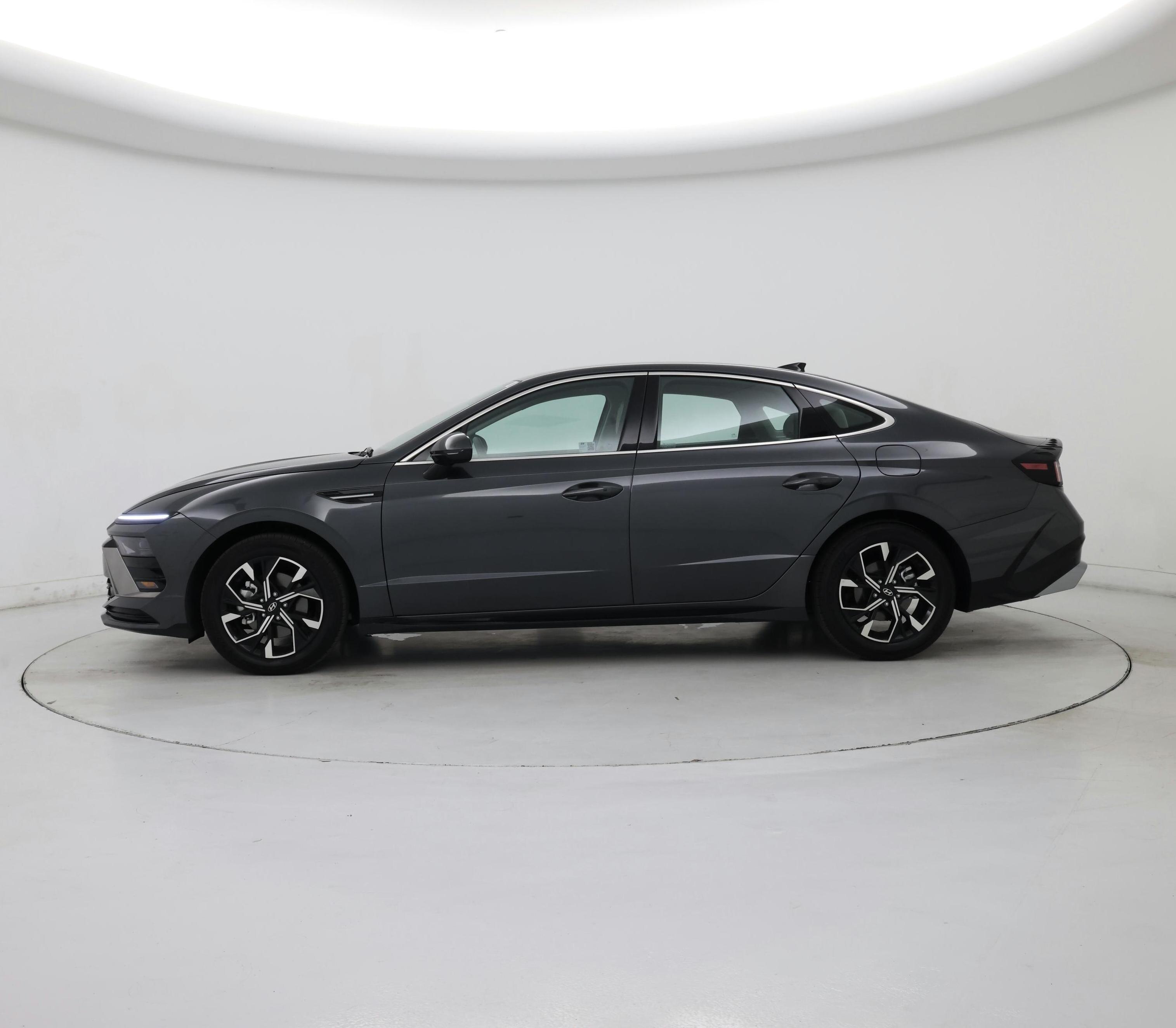 Thumbnail: 2024 Hyundai Sonata - 3
