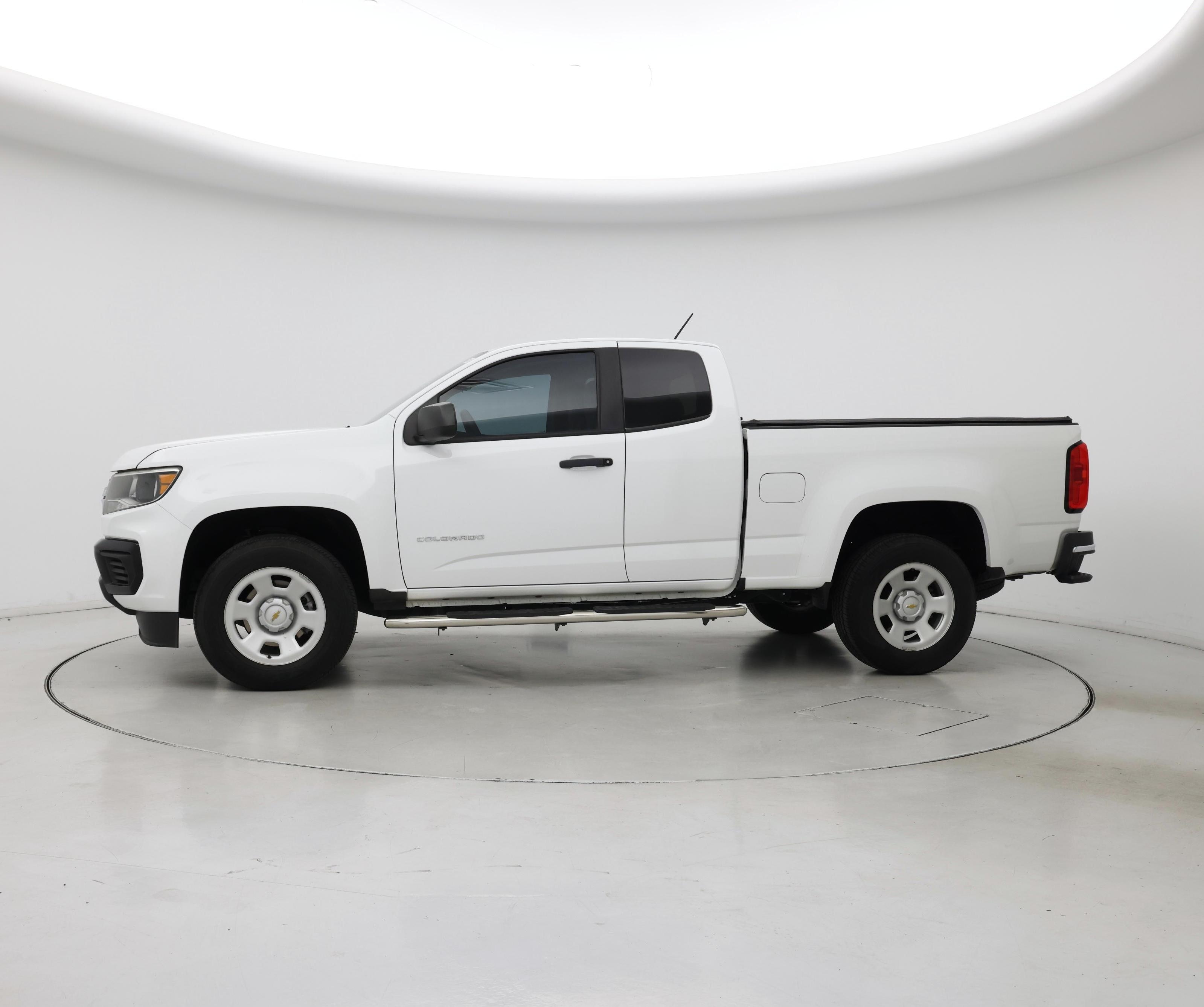 Thumbnail: 2021 Chevrolet Colorado - 3
