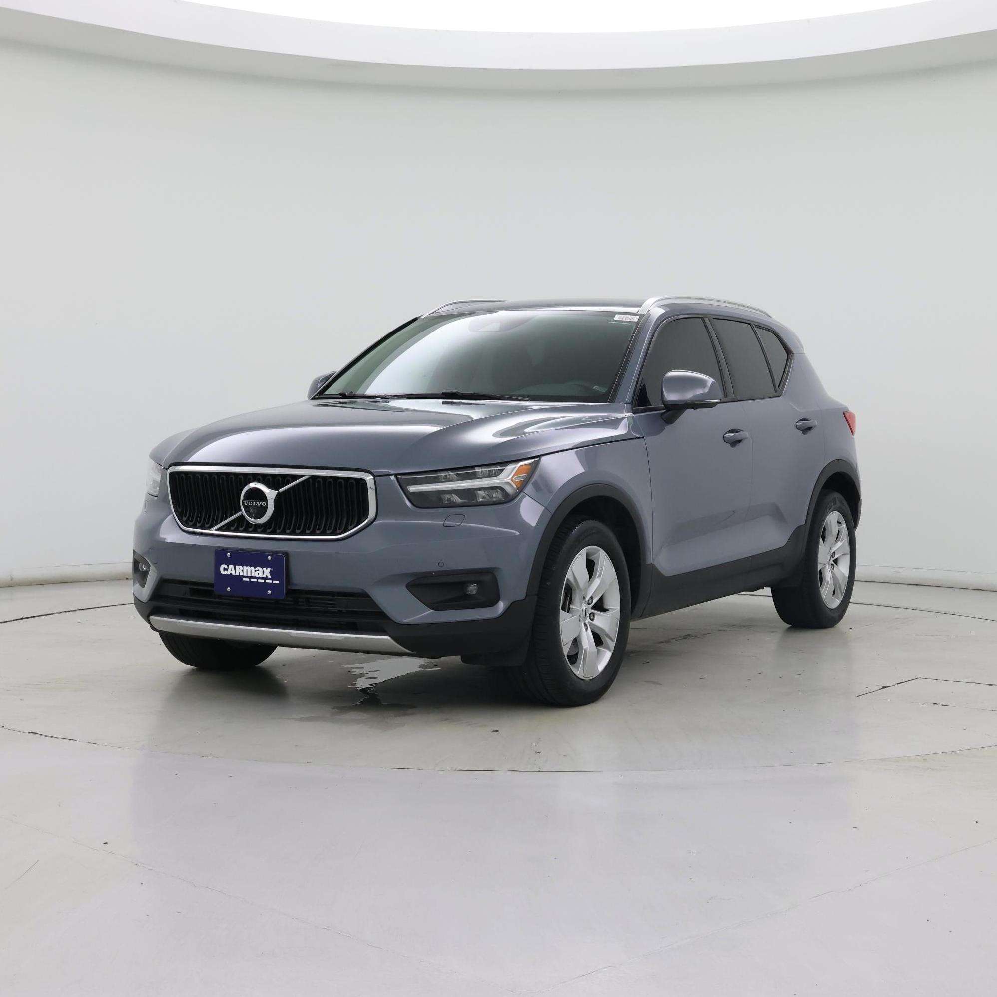 Thumbnail: 2022 Volvo XC40 - 4
