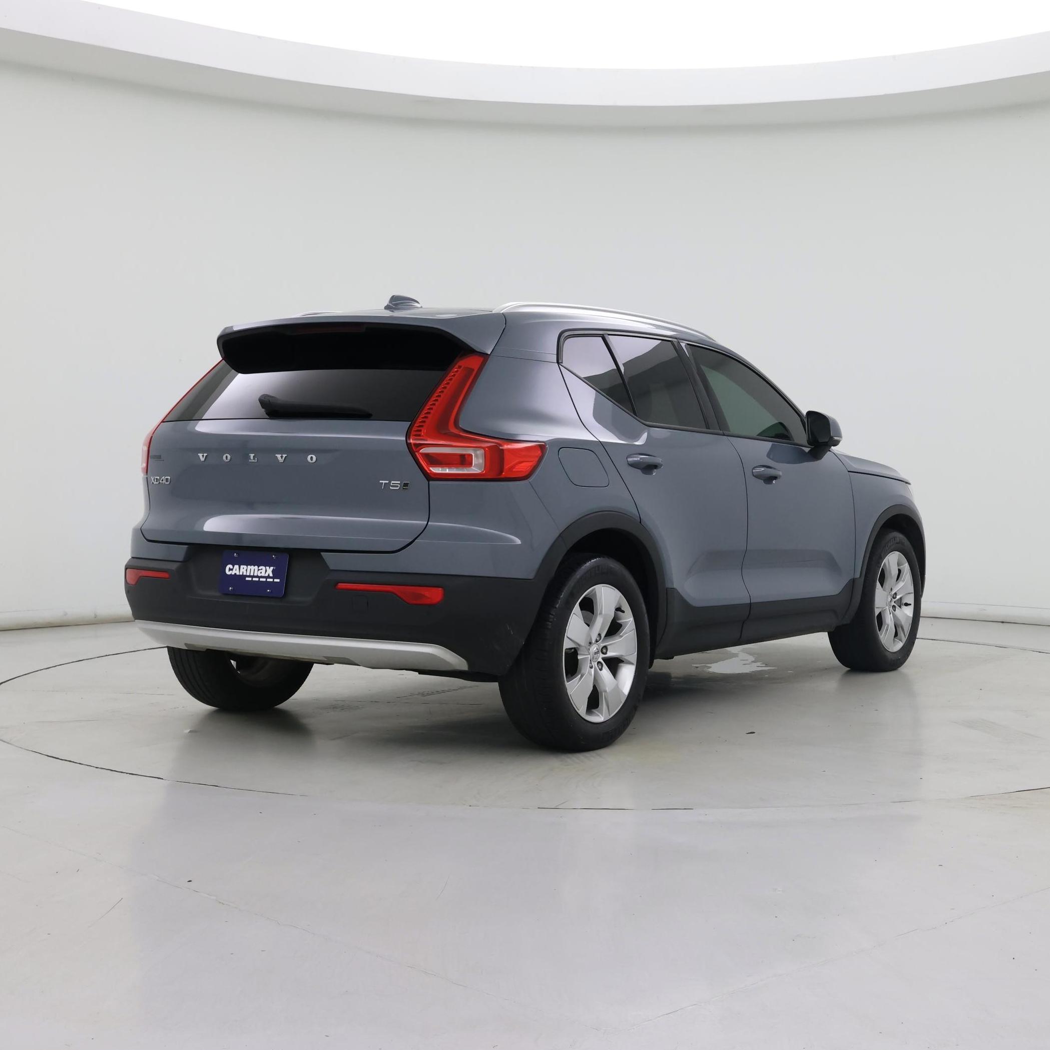 Thumbnail: 2022 Volvo XC40 - 8