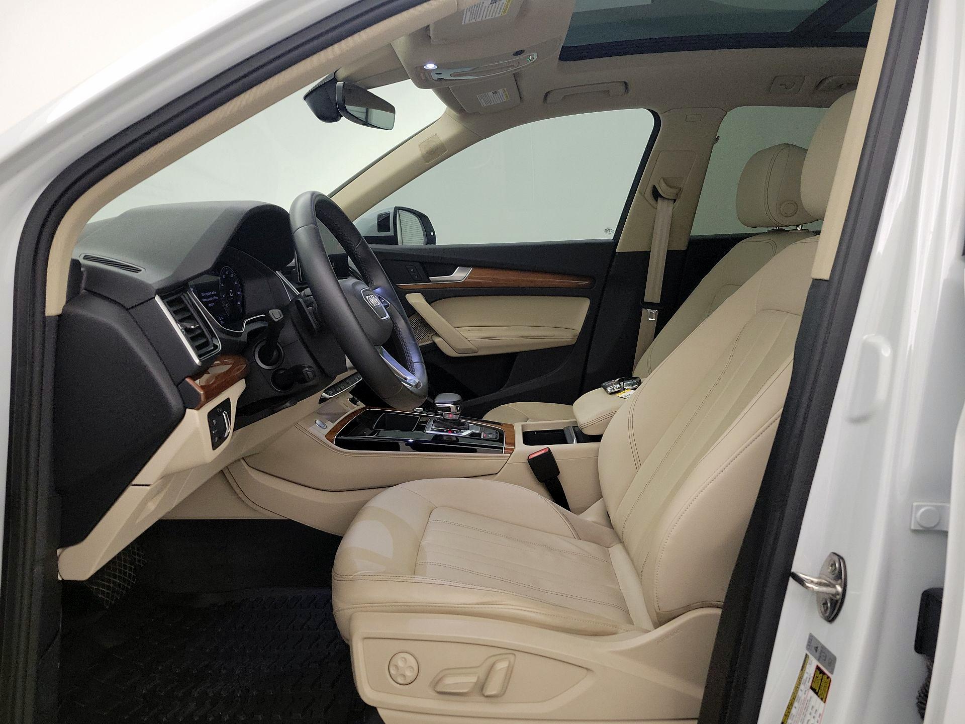 Thumbnail: 2021 Audi Q5 - 11