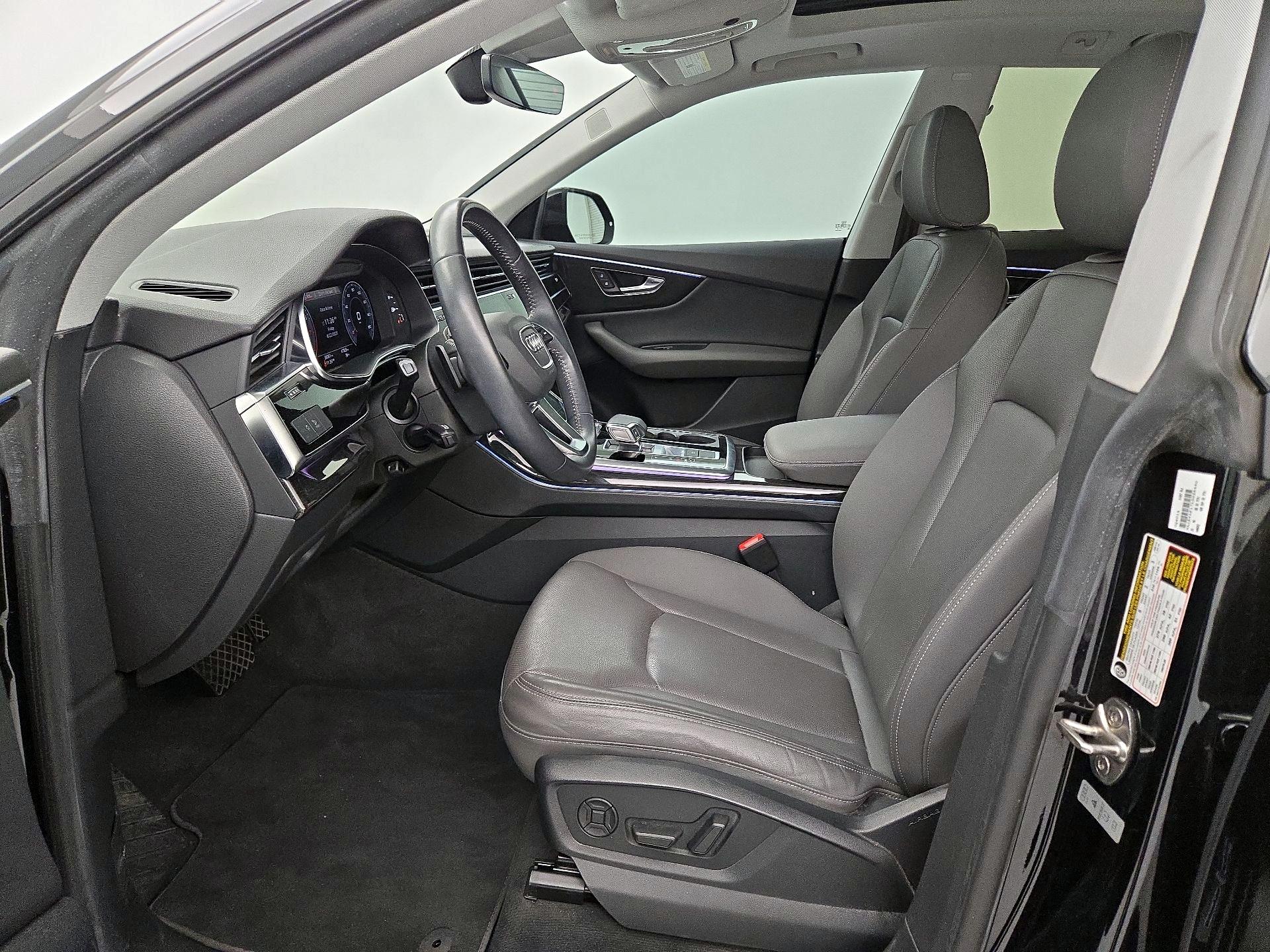 Thumbnail: 2020 Audi Q8 - 11