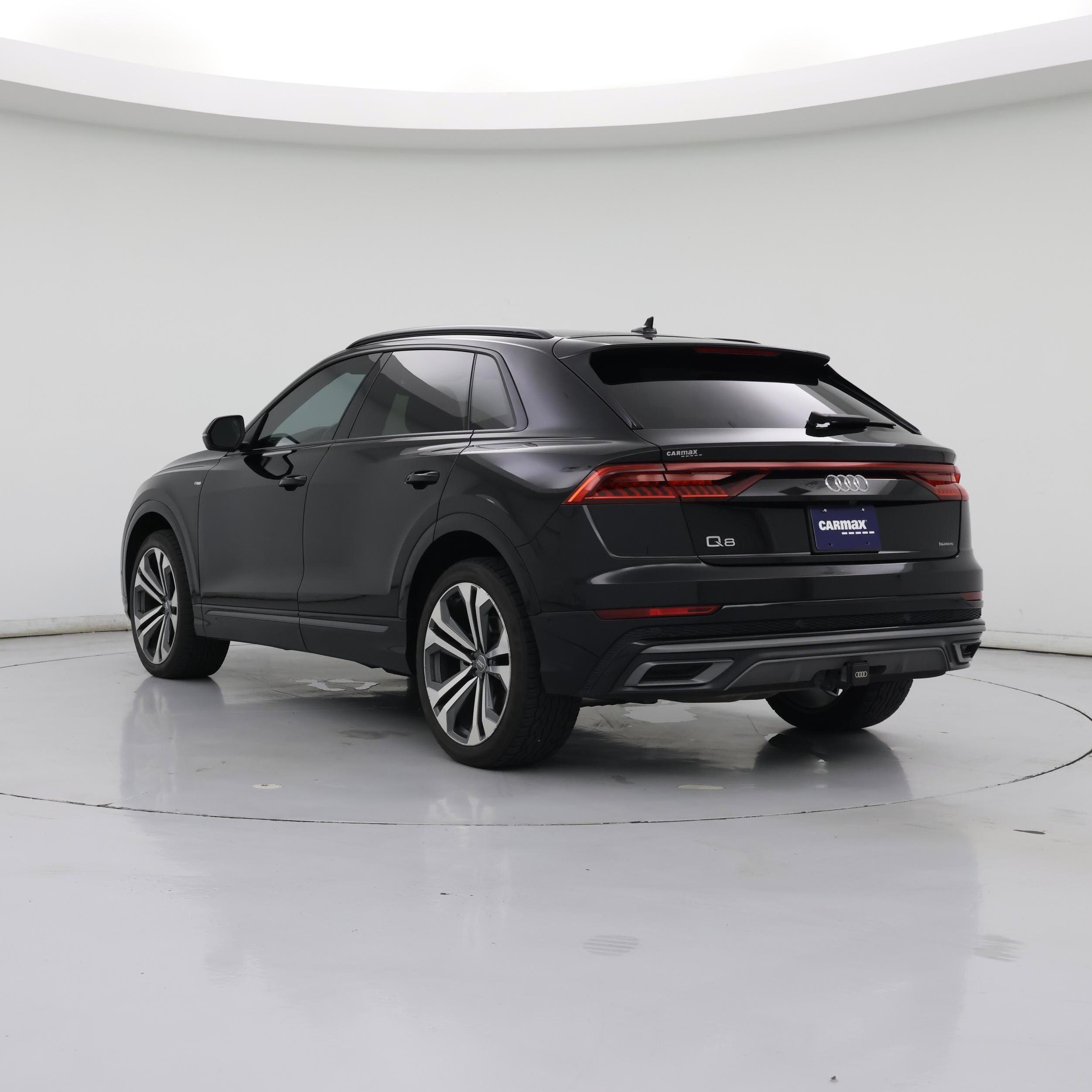 Thumbnail: 2020 Audi Q8 - 2