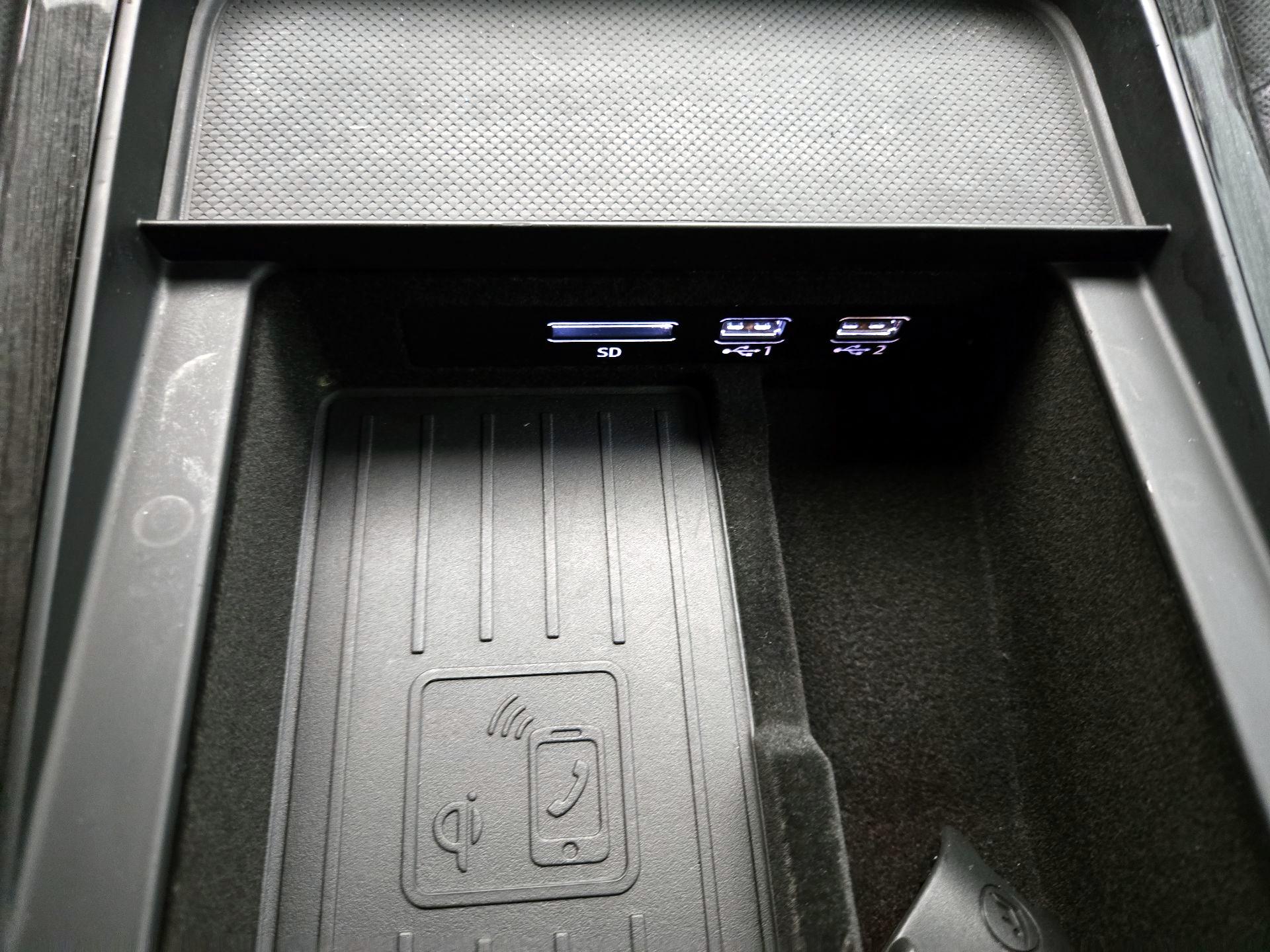 Thumbnail: 2020 Audi Q8 - 19