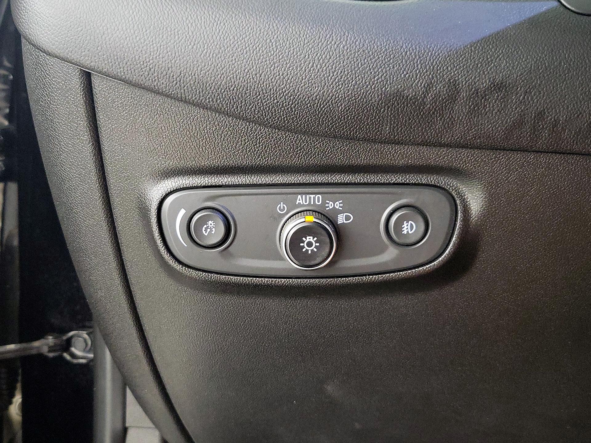 Thumbnail: 2021 Chevrolet Equinox - 13
