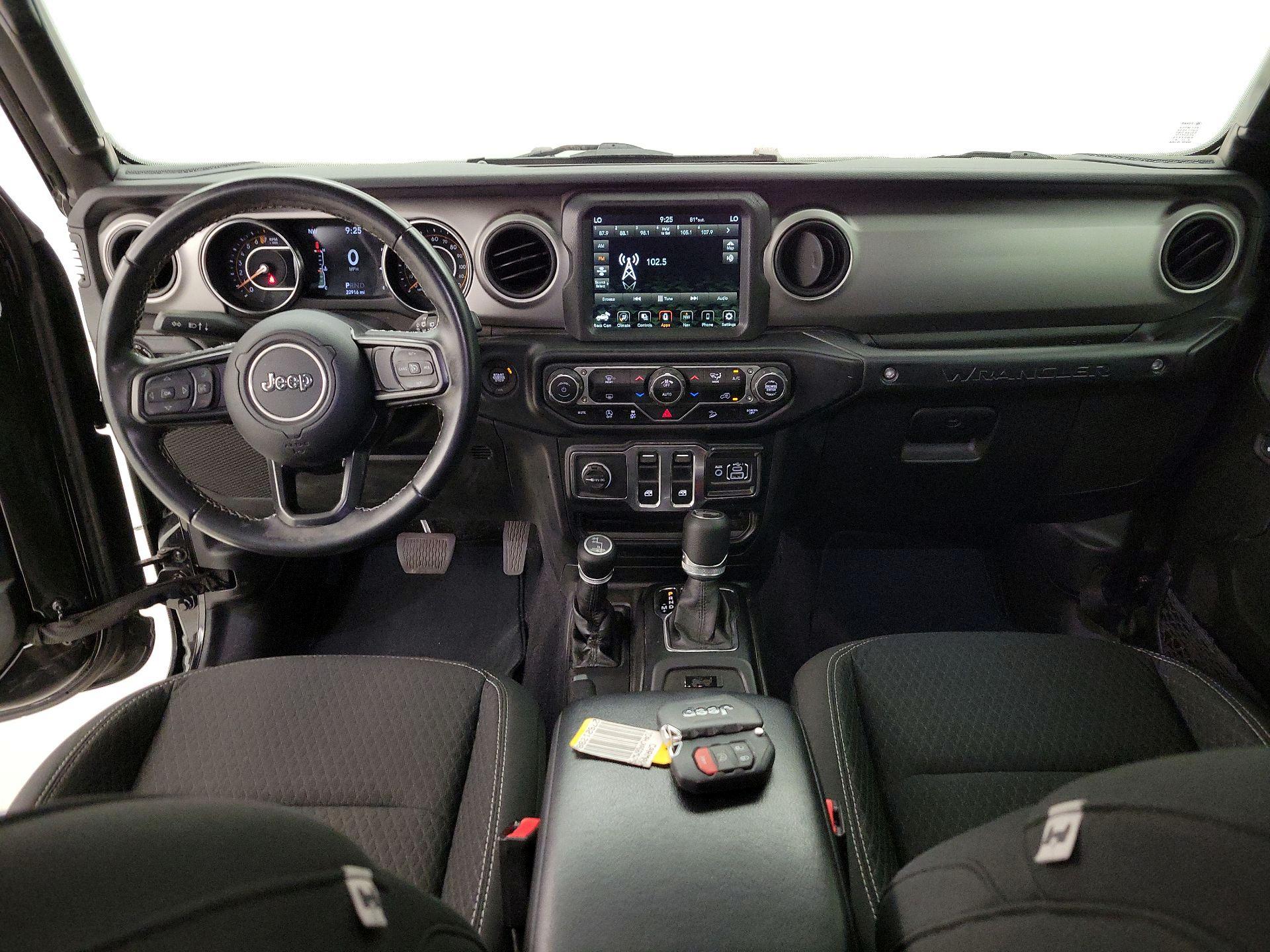 Thumbnail: 2021 Jeep Wrangler - 9