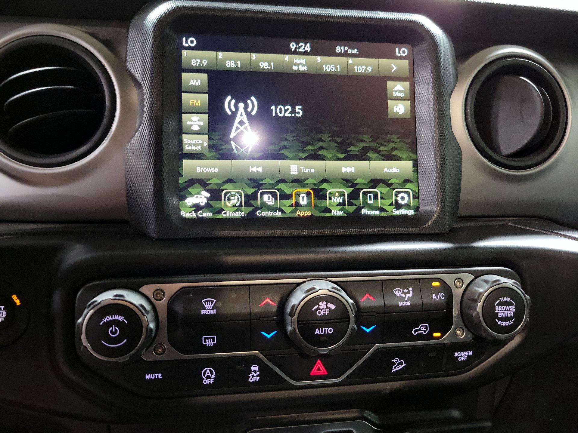 Thumbnail: 2021 Jeep Wrangler - 15