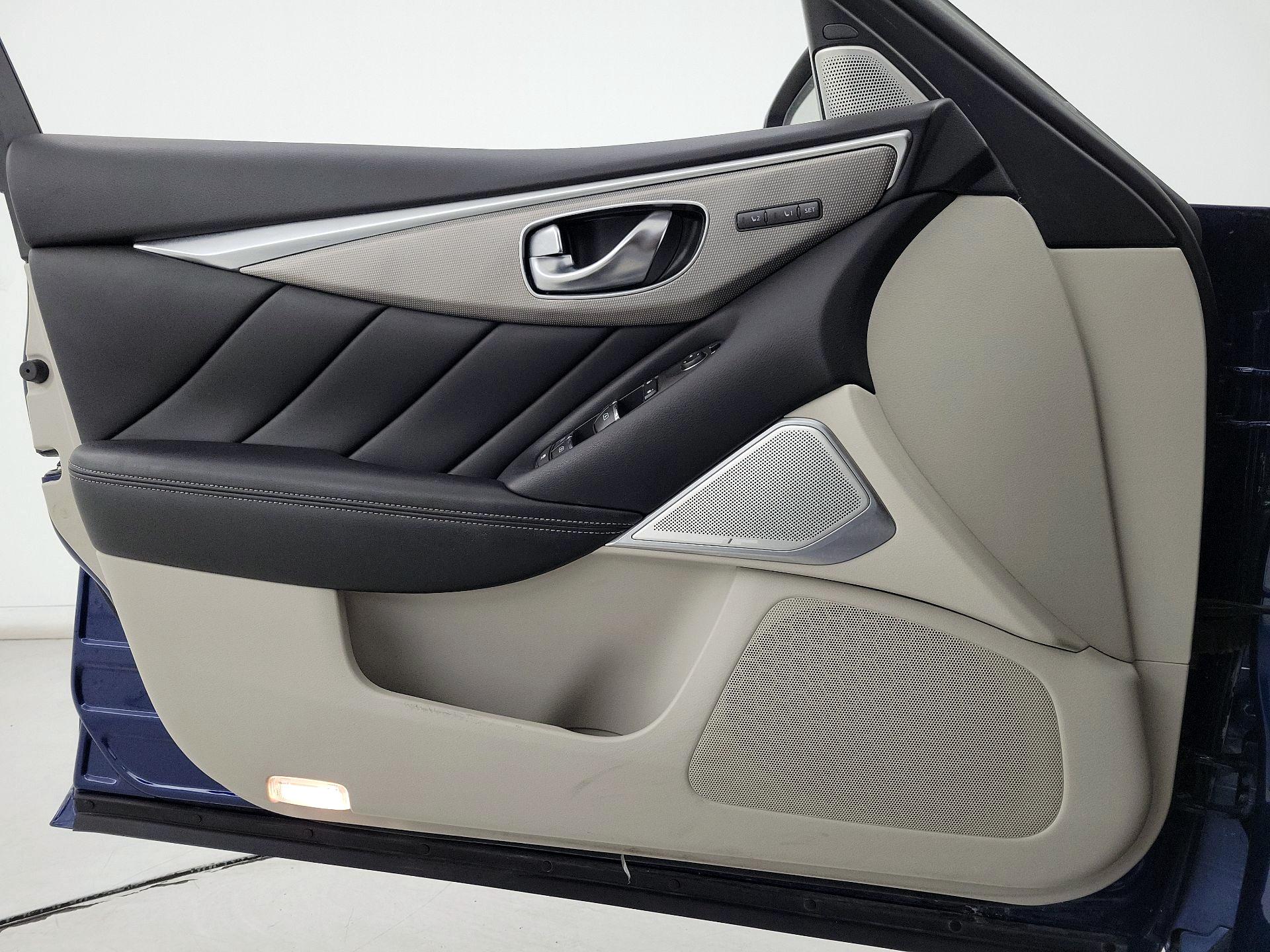 Thumbnail: 2020 INFINITI Q50 - 12