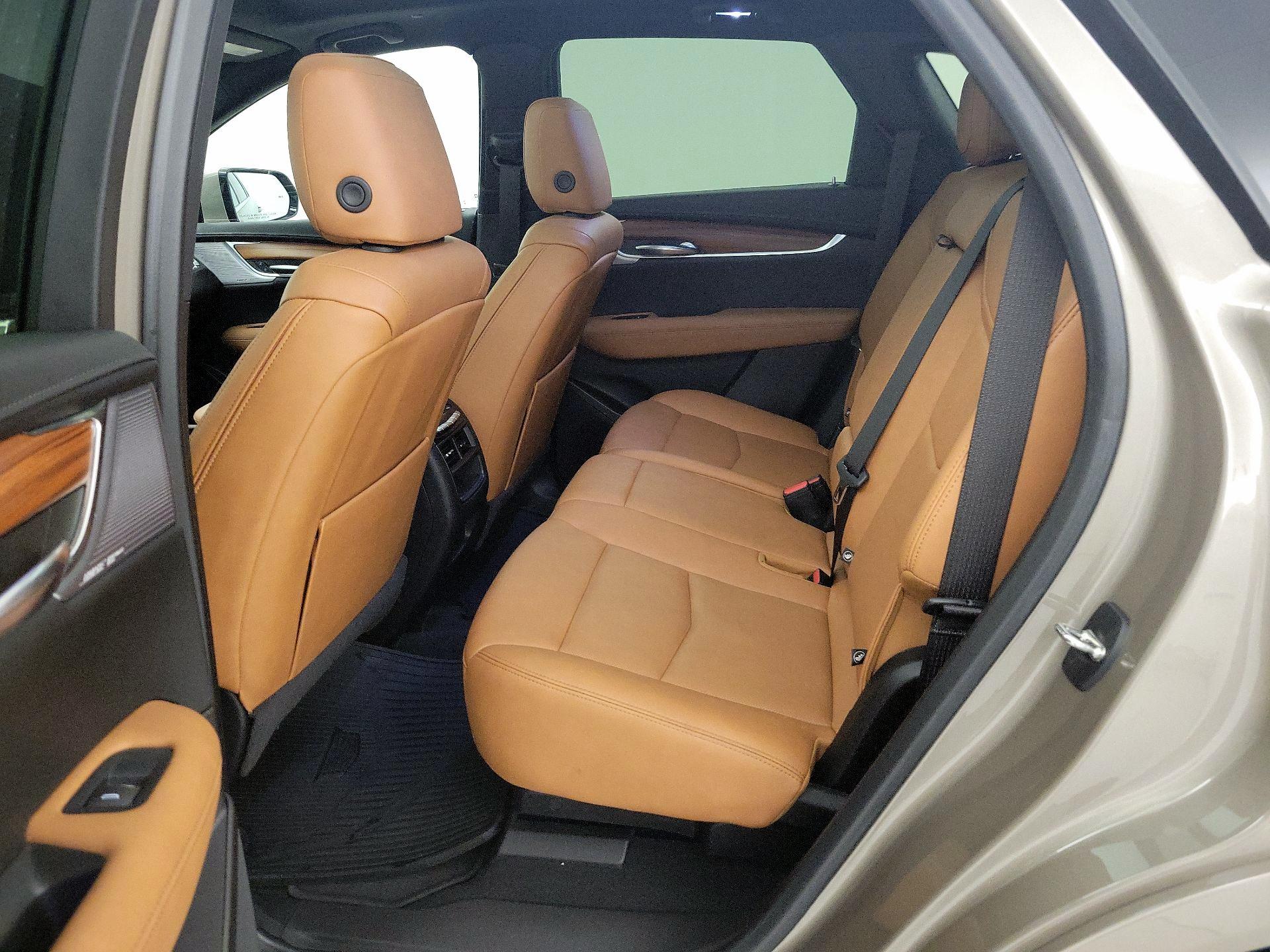 Thumbnail: 2022 Cadillac XT5 - 19