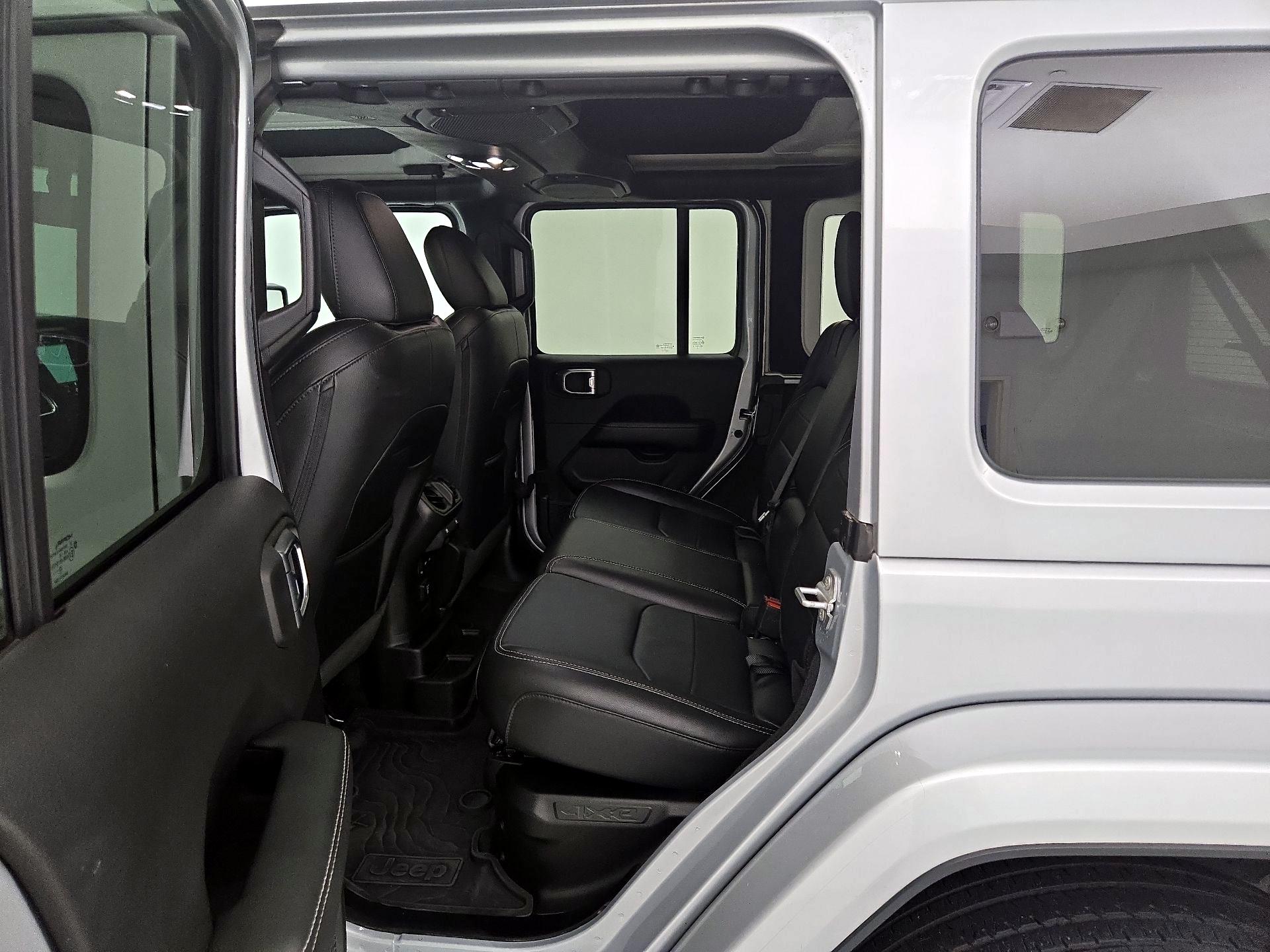 Thumbnail: 2022 Jeep Wrangler - 20