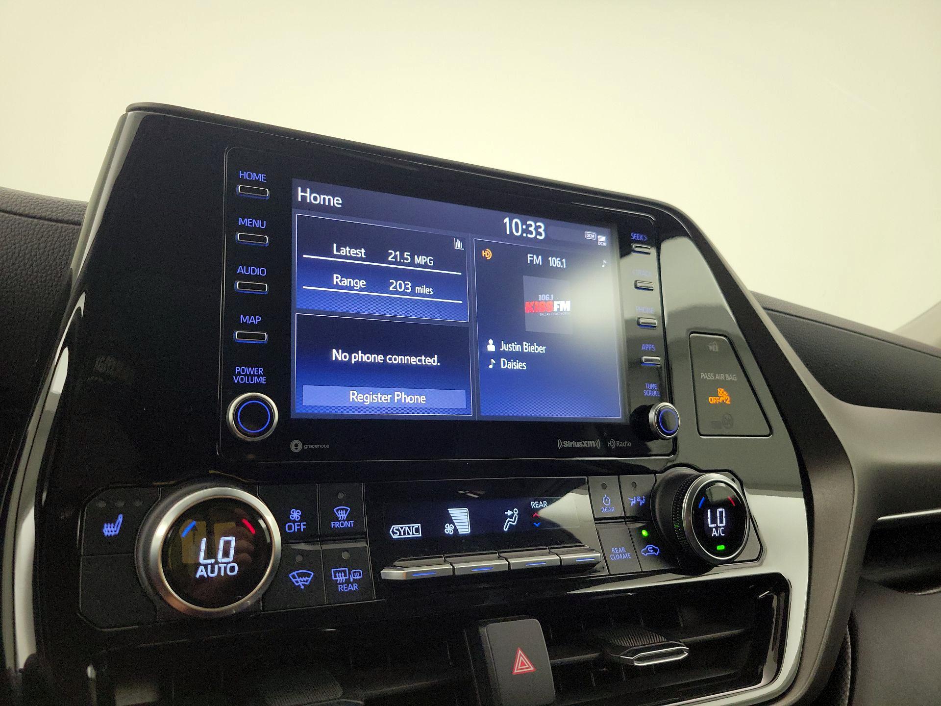 Thumbnail: 2021 Toyota Highlander - 15
