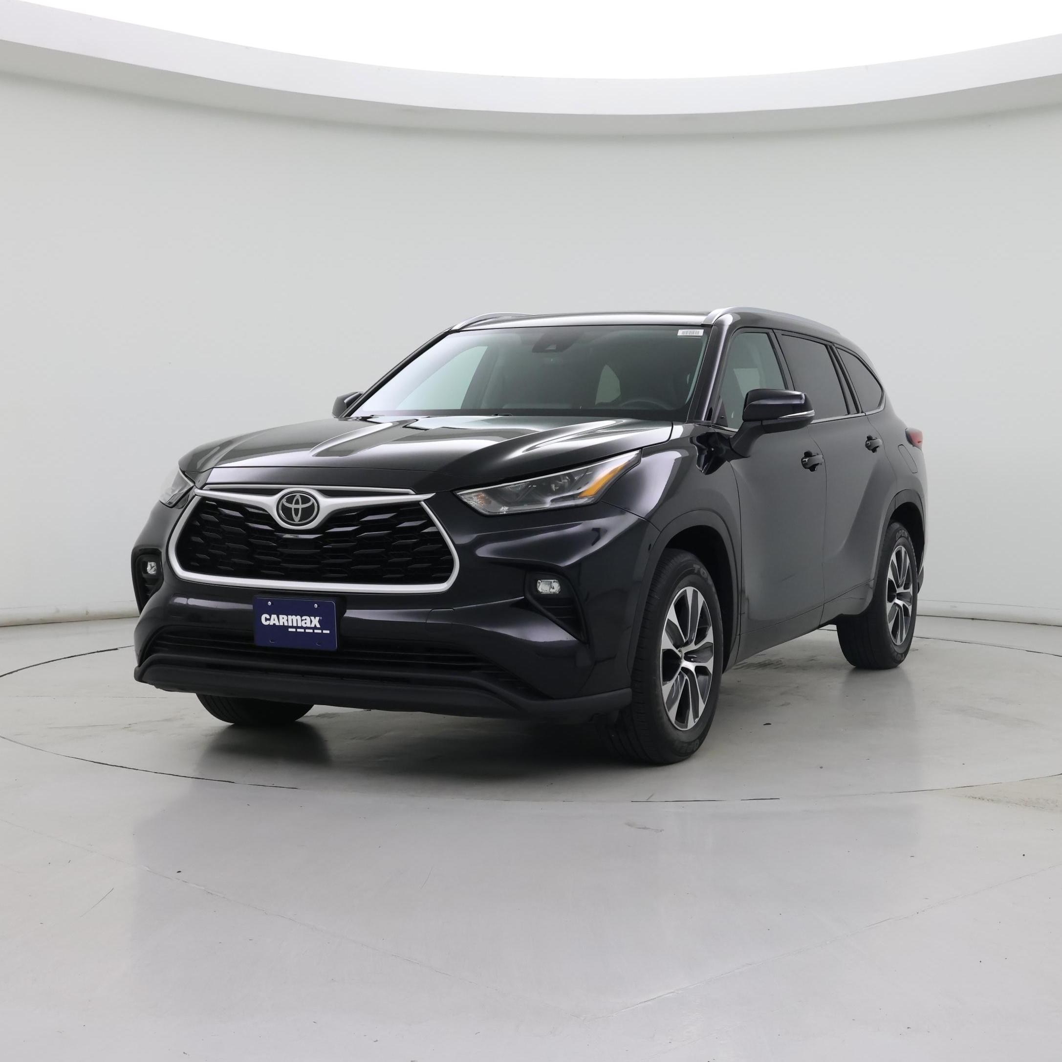 Thumbnail: 2021 Toyota Highlander - 4