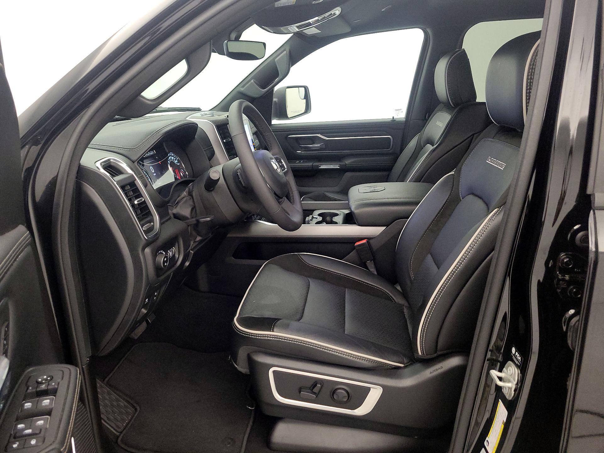 Thumbnail: 2025 RAM 1500 - 11
