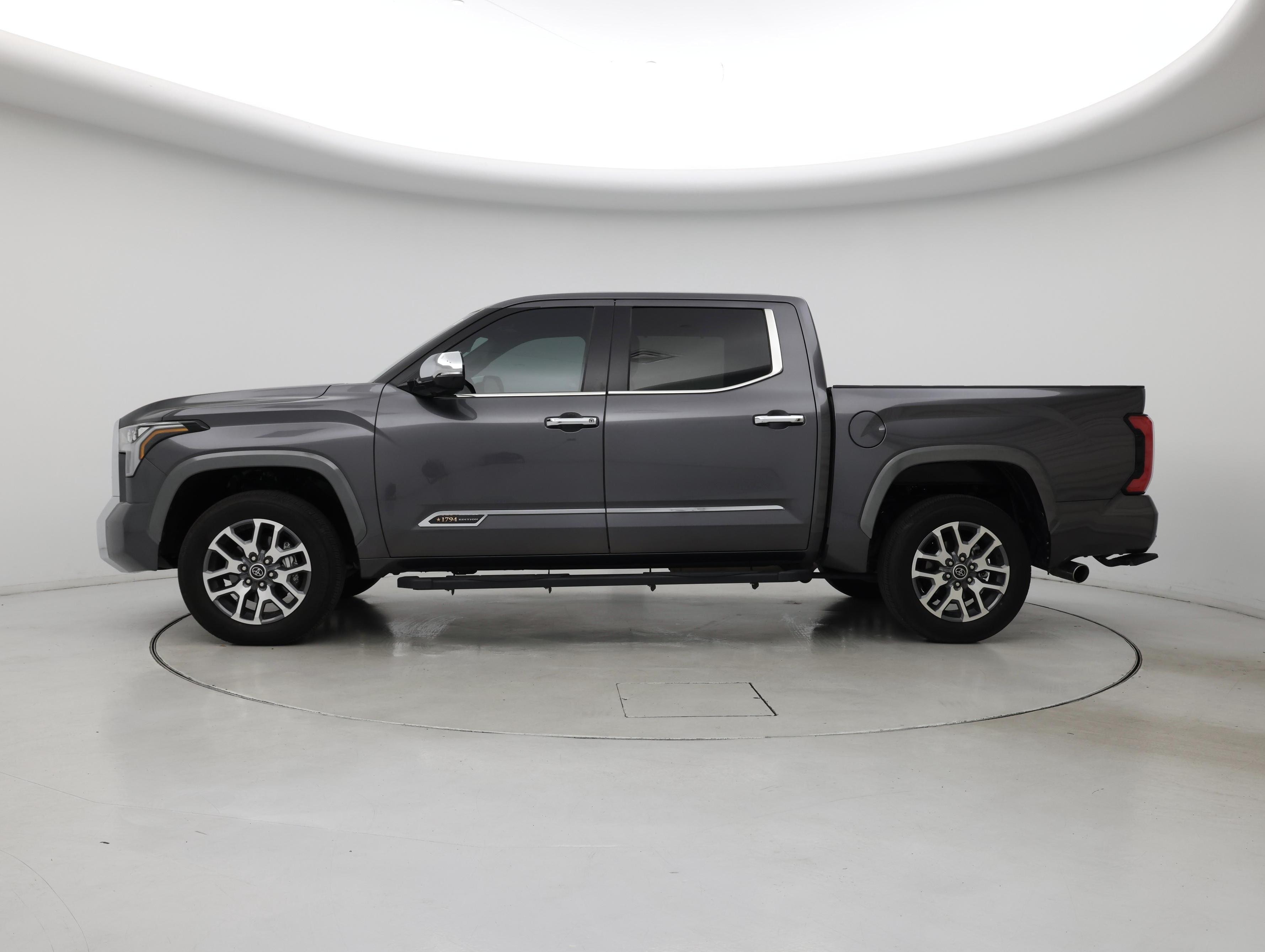 Thumbnail: 2024 Toyota Tundra - 3