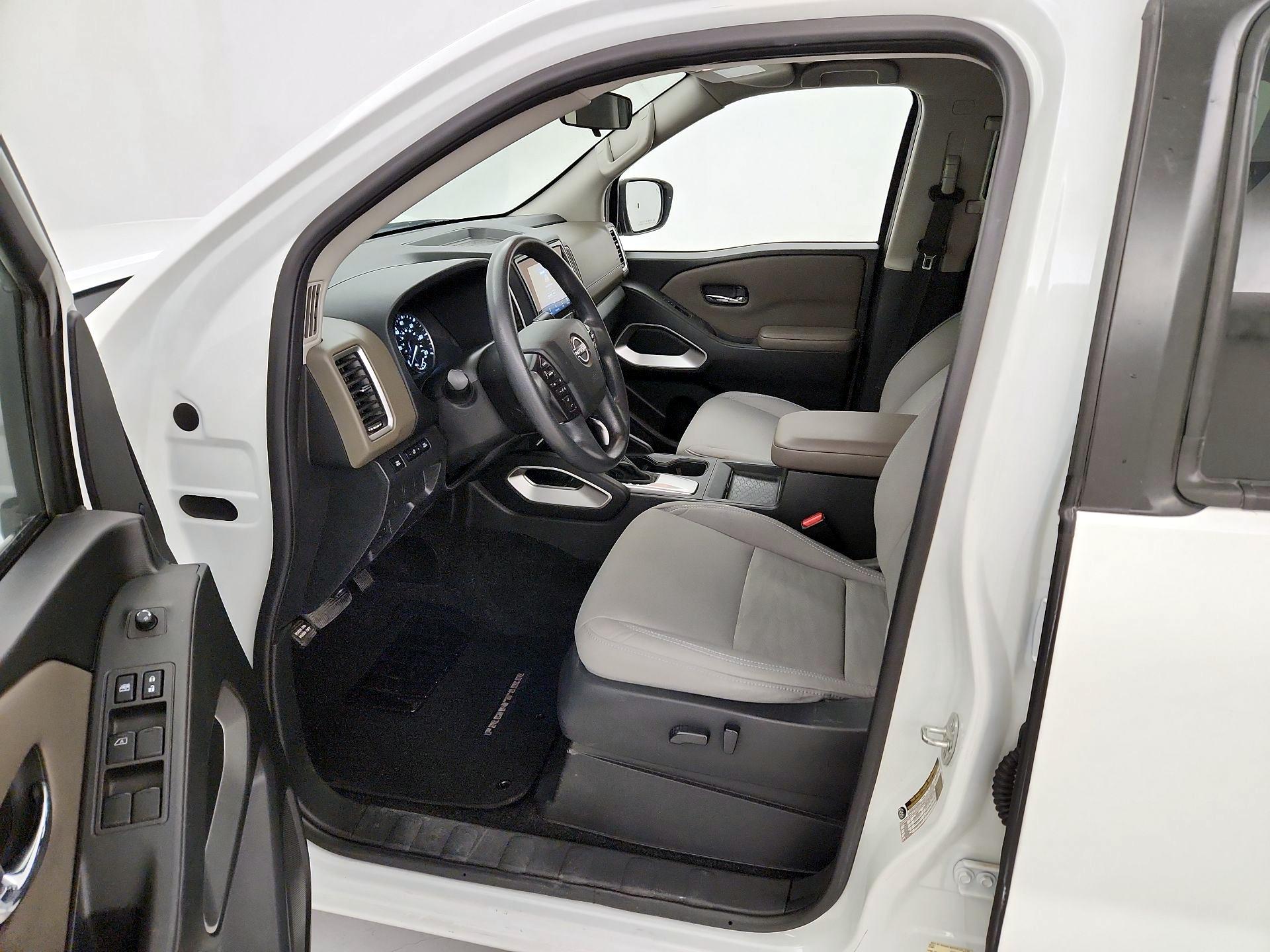 Thumbnail: 2022 Nissan Frontier - 11