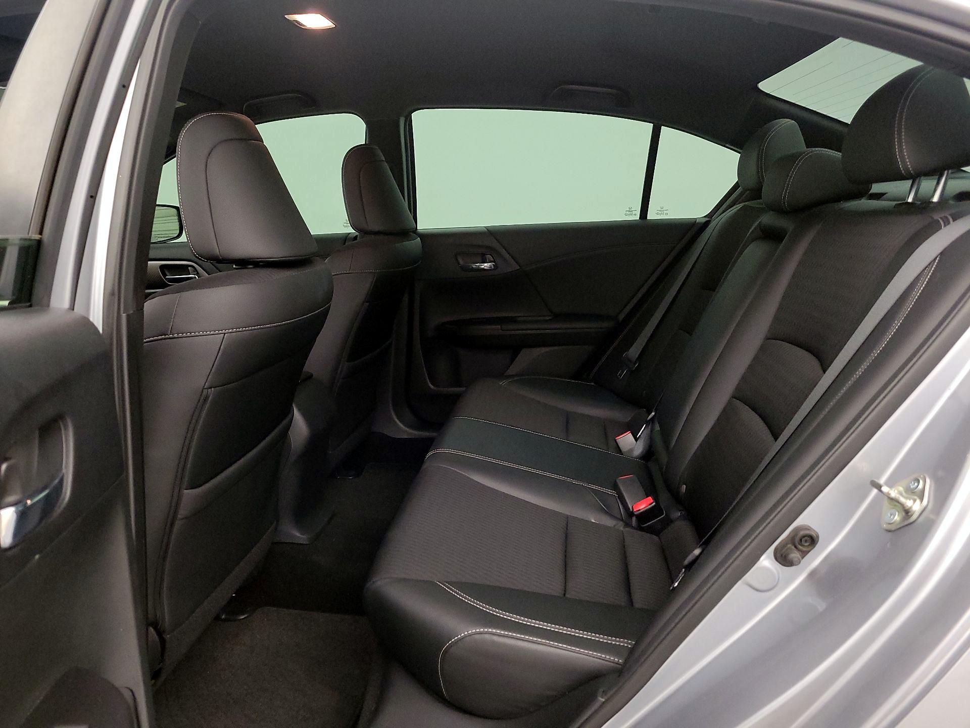 Thumbnail: 2016 Honda Accord - 19