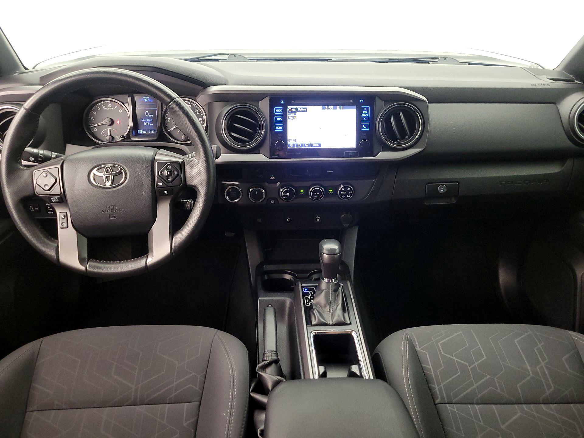 Thumbnail: 2017 Toyota Tacoma - 9
