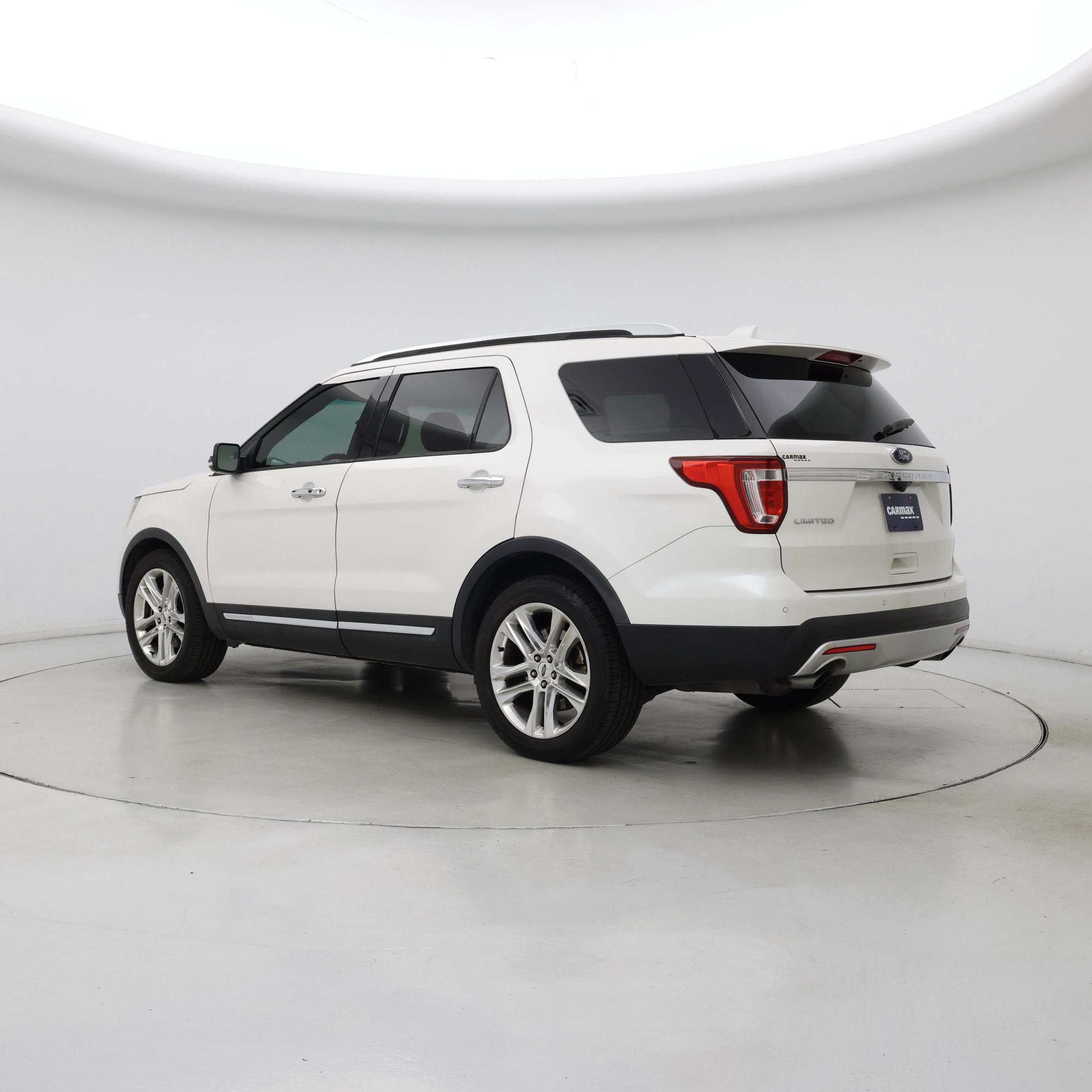 Thumbnail: 2016 Ford Explorer - 2