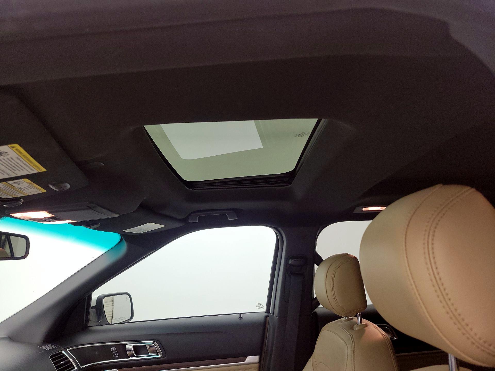 Thumbnail: 2016 Ford Explorer - 19