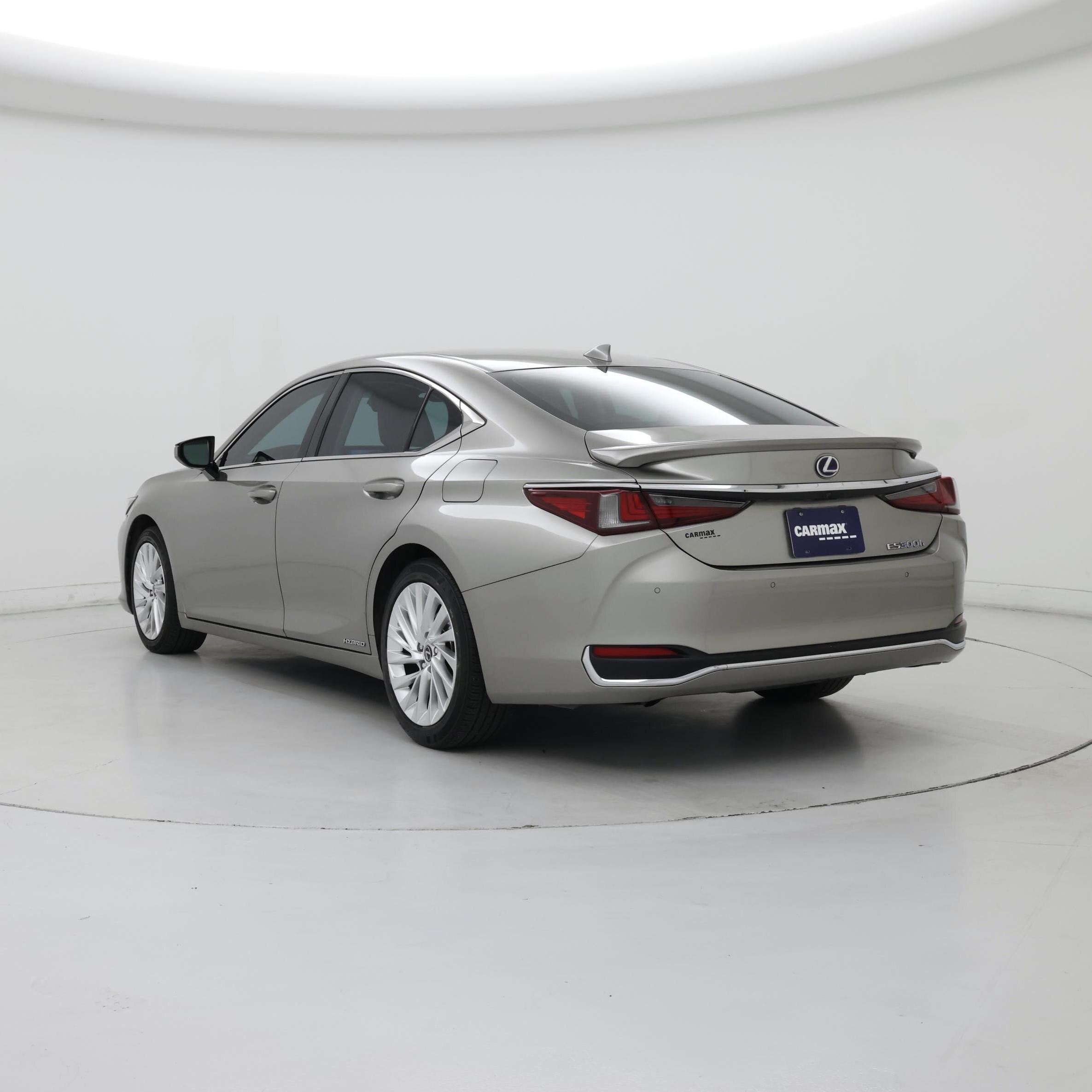 Thumbnail: 2020 Lexus ES - 2