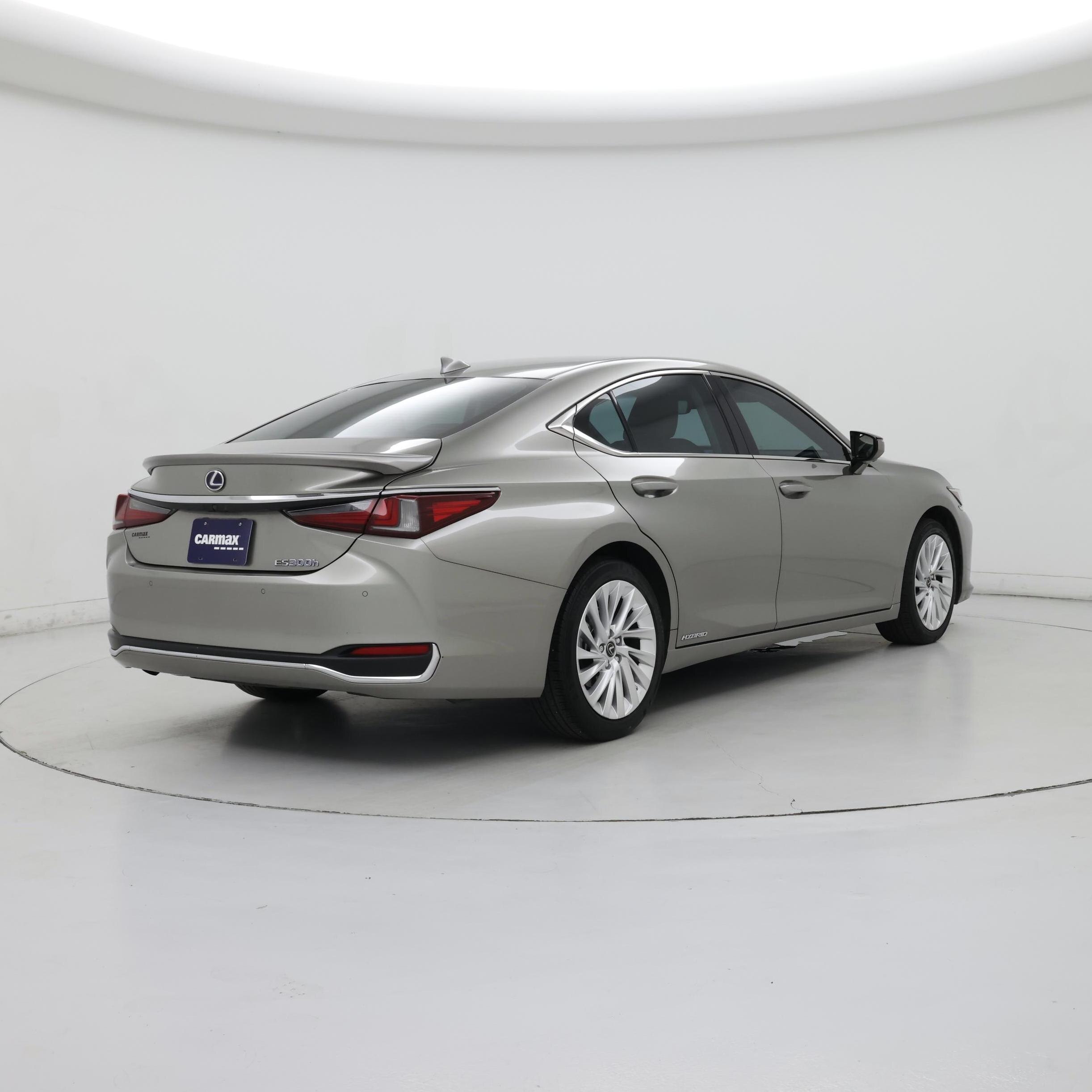 Thumbnail: 2020 Lexus ES - 8
