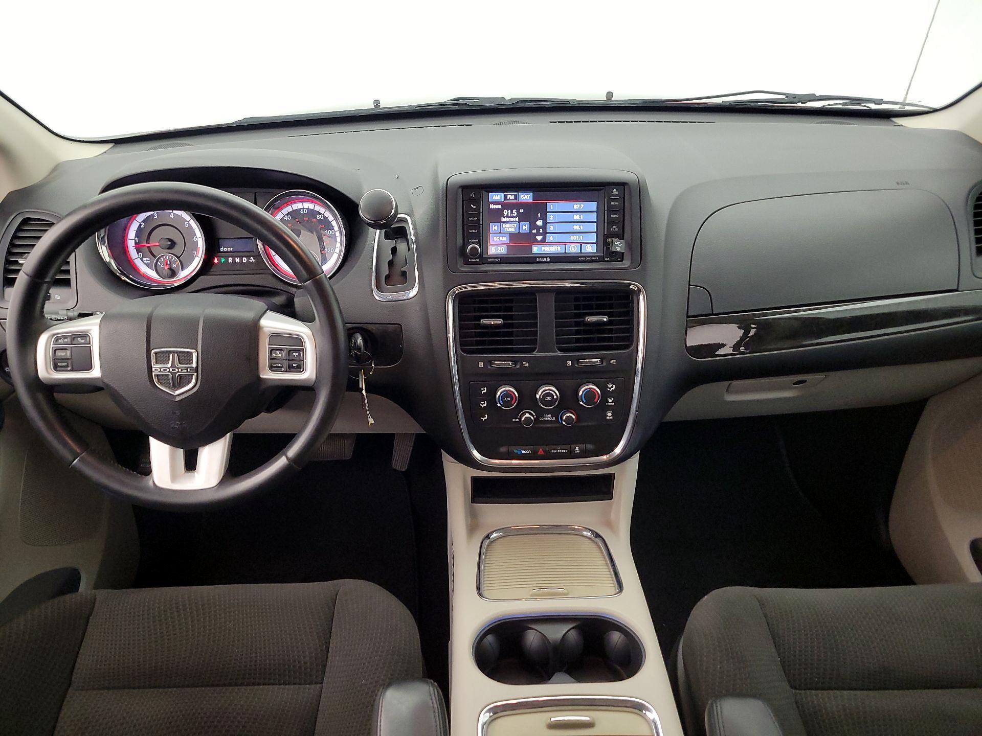 Thumbnail: 2016 Dodge Grand Caravan - 9