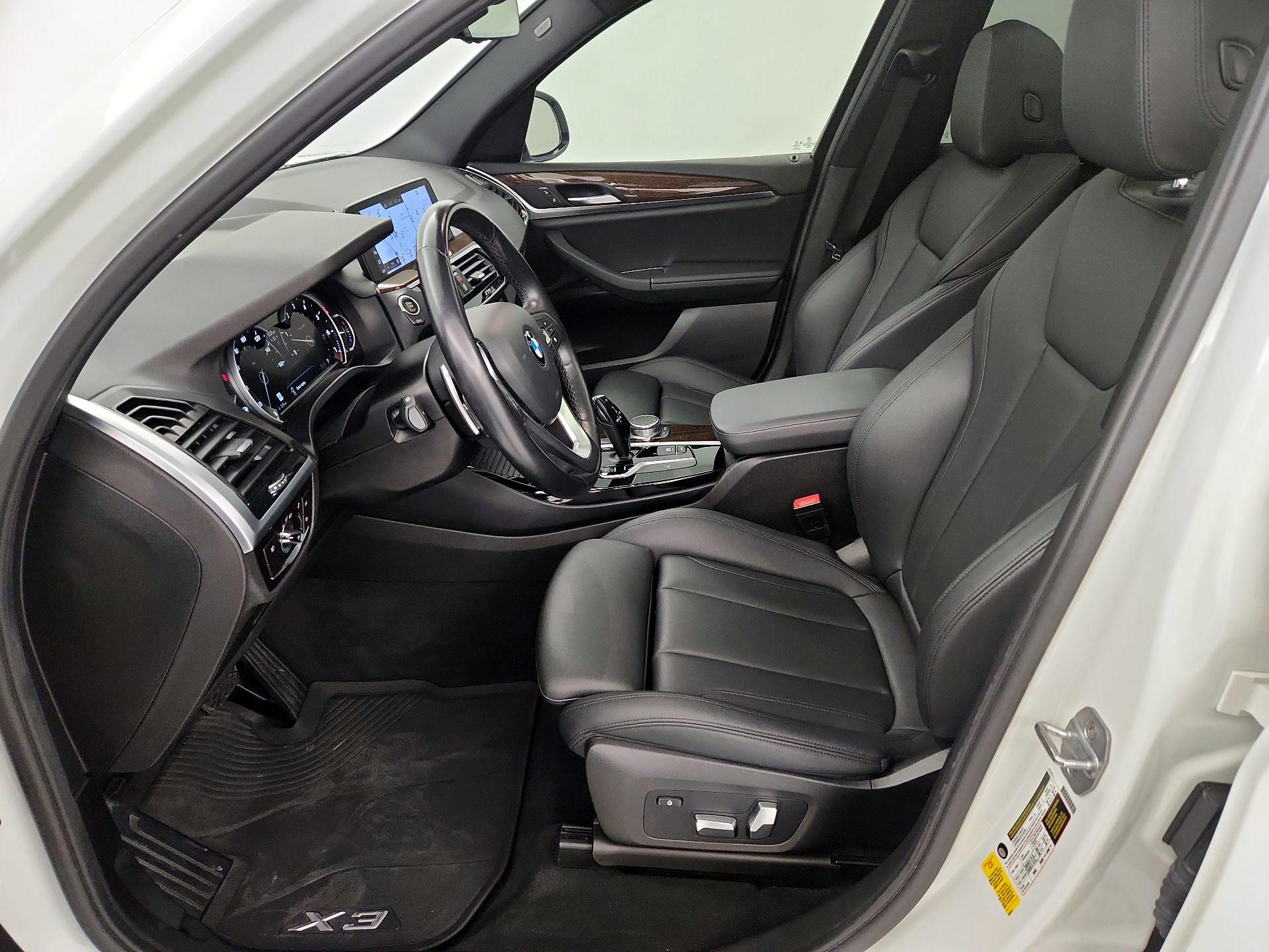 Thumbnail: 2019 BMW X3 - 11