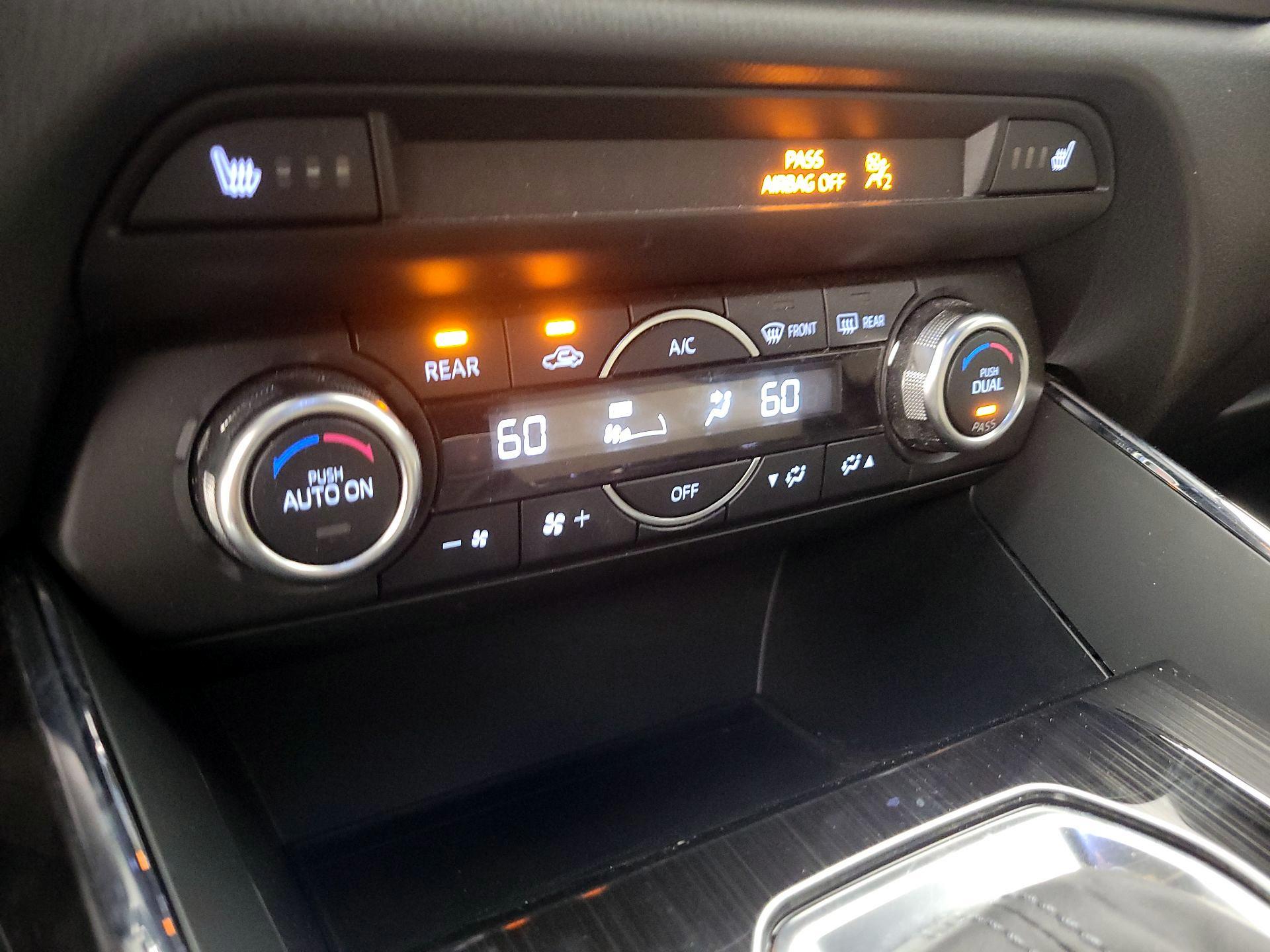 Thumbnail: 2016 Mazda CX-9 - 16
