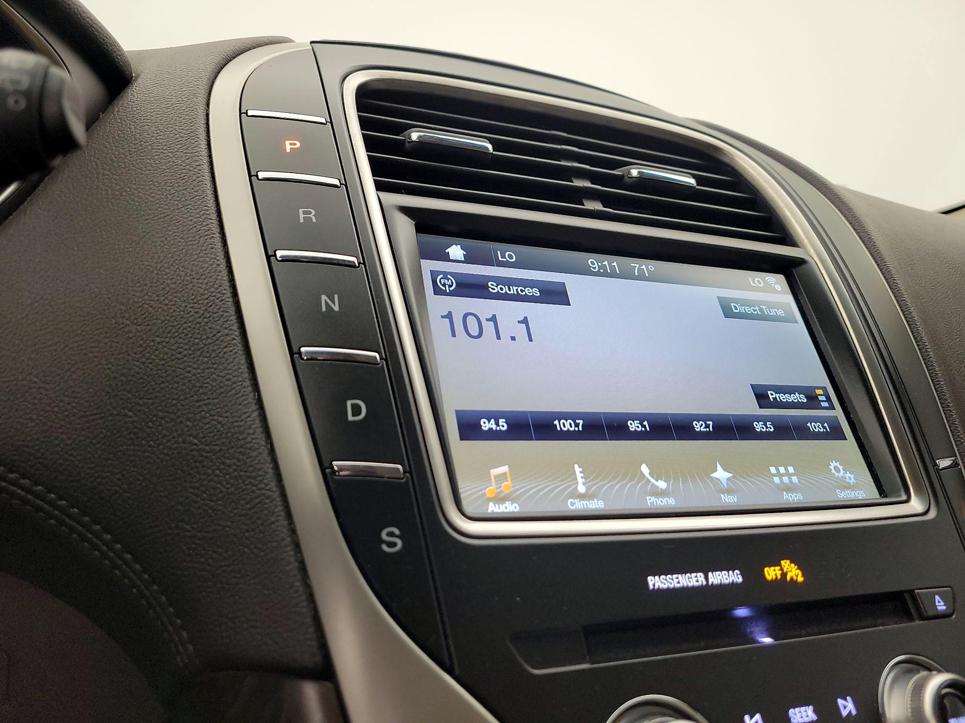 Thumbnail: 2018 Lincoln MKX - 18