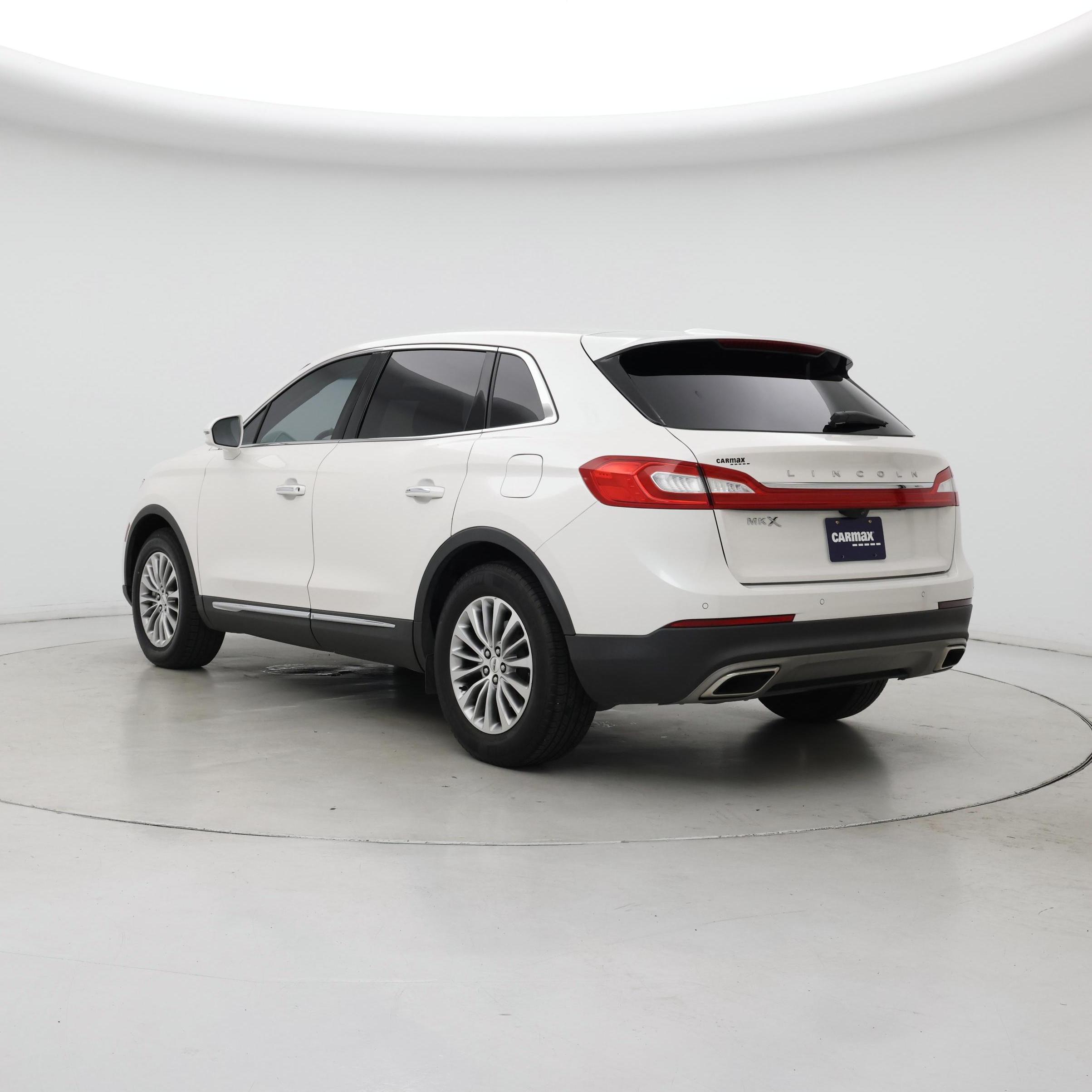Thumbnail: 2018 Lincoln MKX - 2