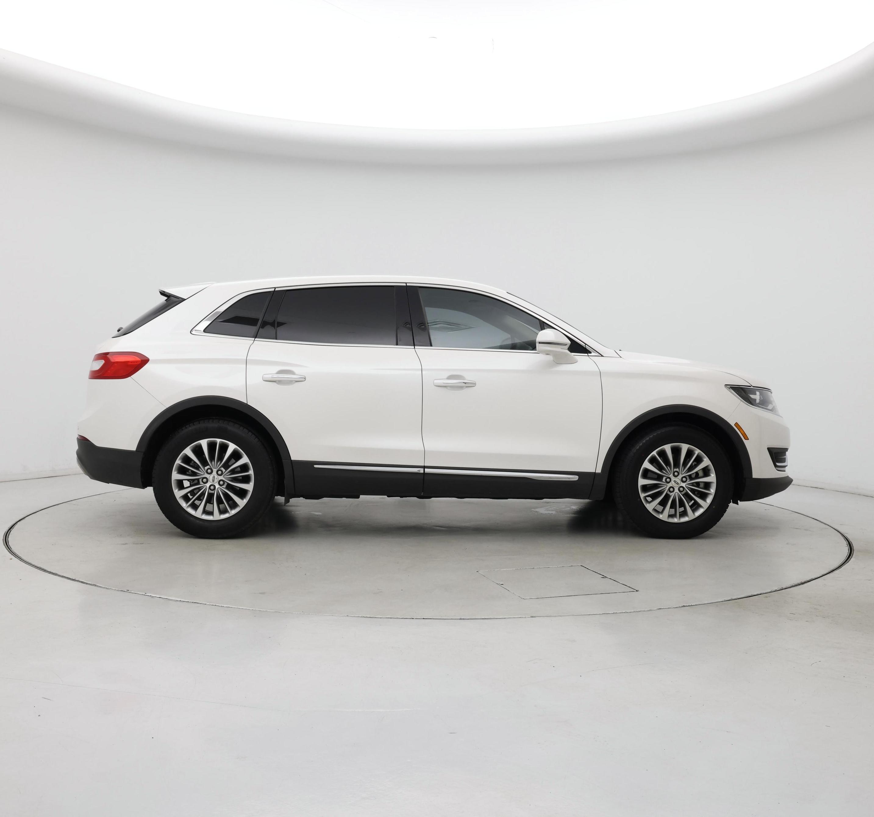 Thumbnail: 2018 Lincoln MKX - 7
