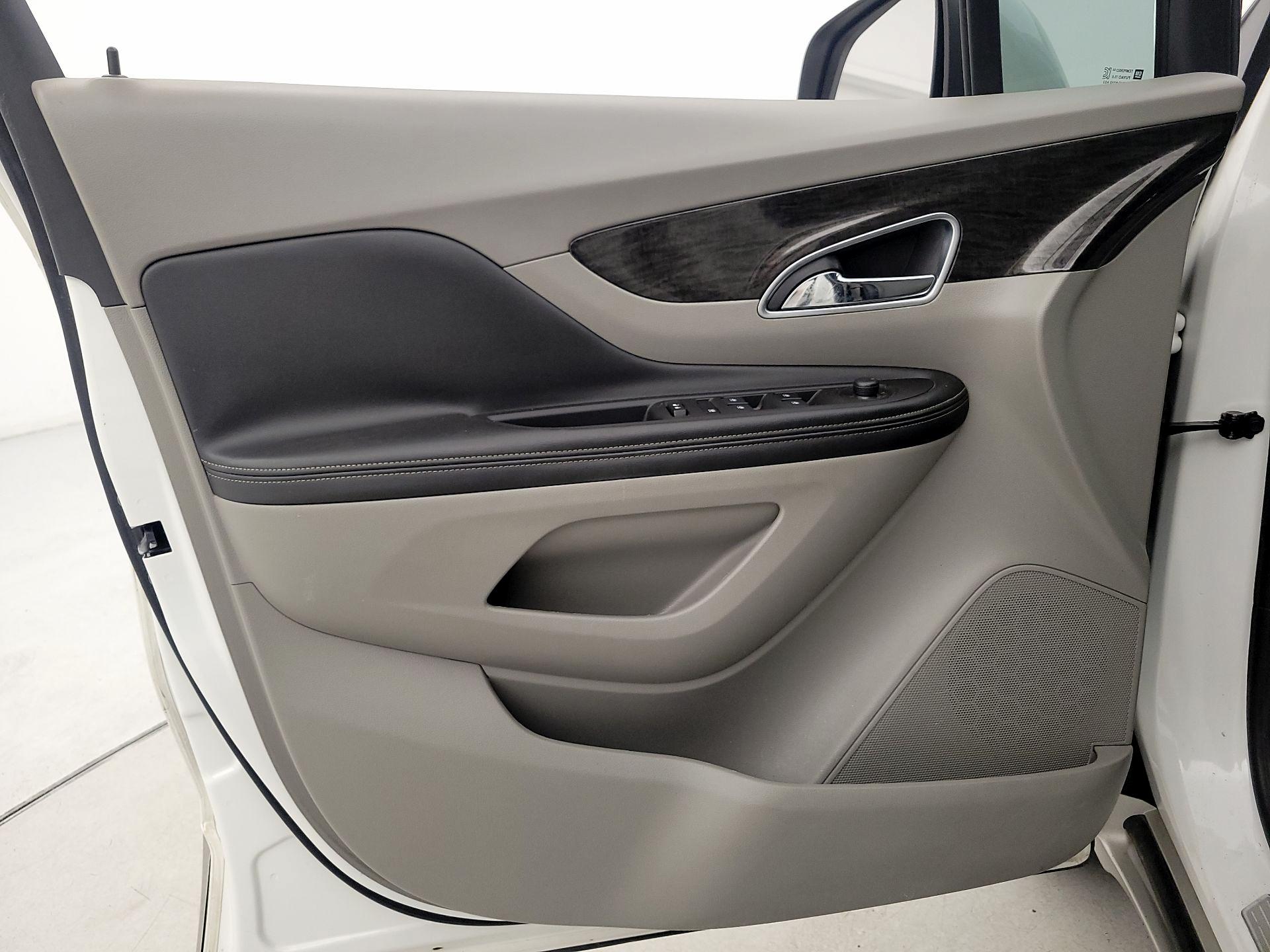 Thumbnail: 2016 Buick Encore - 12